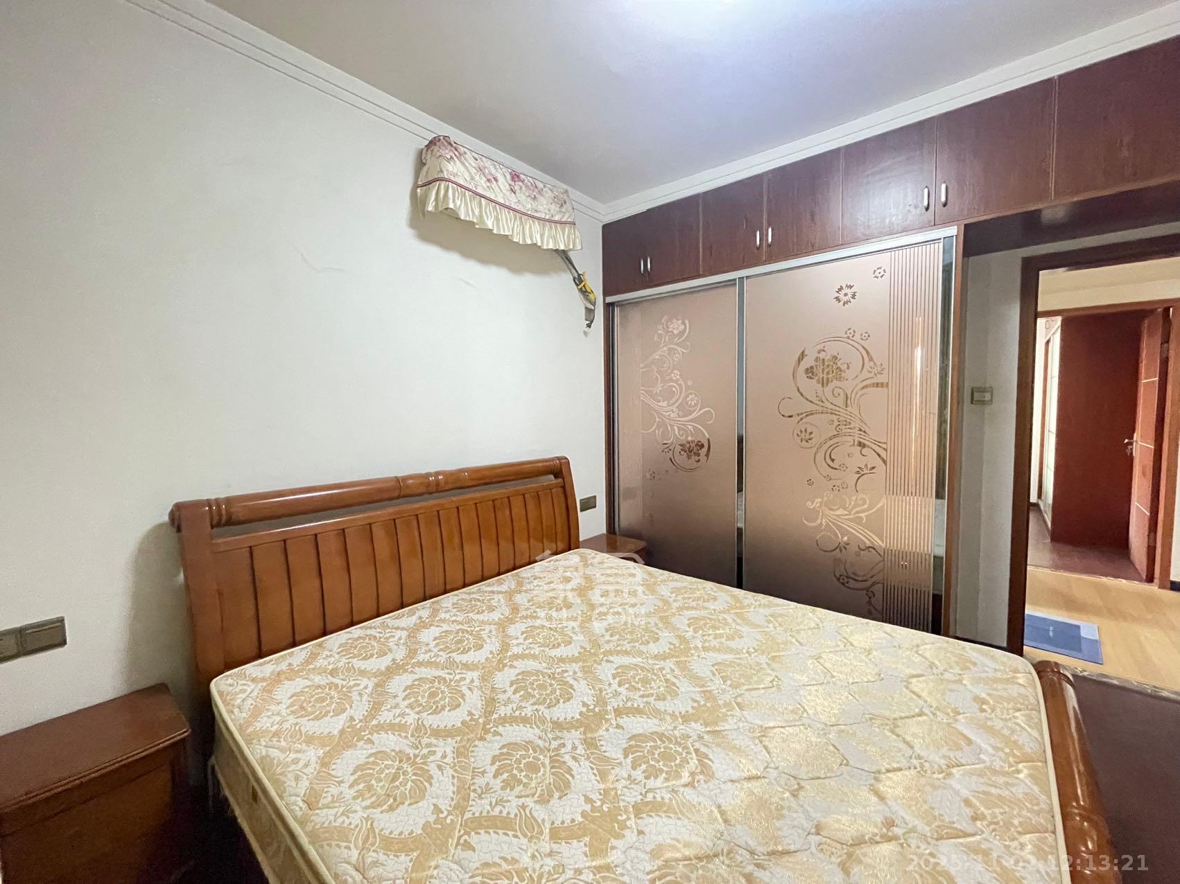 山水华景 2室2厅1卫 2200.0元/月 山水华景 2室2厅1卫 2200.0元/月室内图