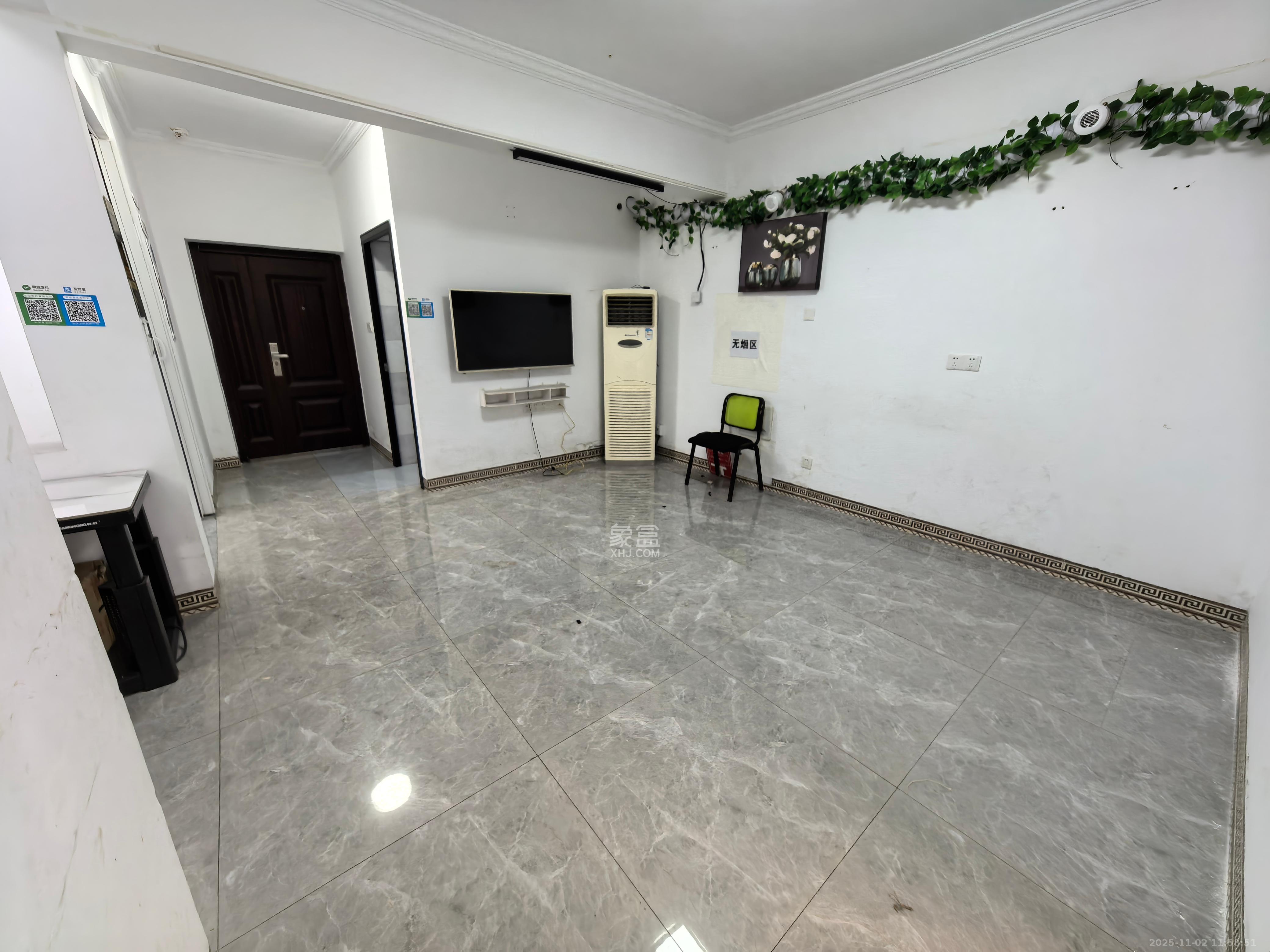 澳海月亮湾 3室2厅2卫 2000.0元/月 澳海月亮湾 3室2厅2卫 2000.0元/月室内图