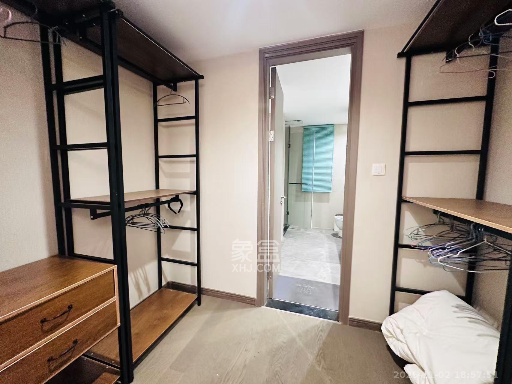 新力铂园（江山云著）  4室2厅2卫    5300.0元/月室内图