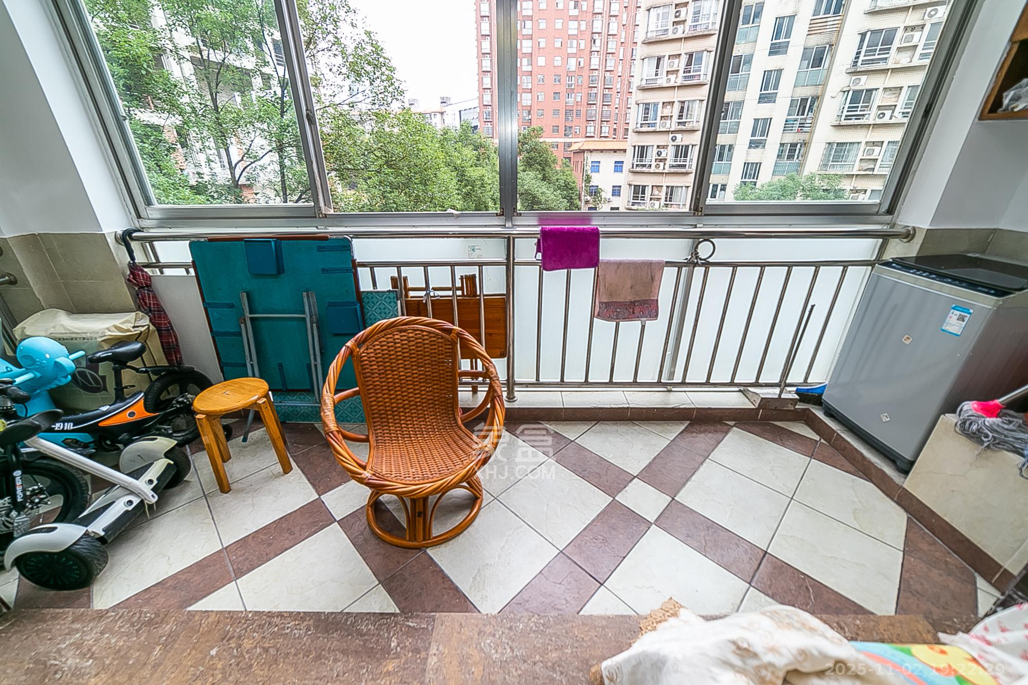 华银园  3室2厅2卫    103.0万 华银园  3室2厅2卫    103.0万其他