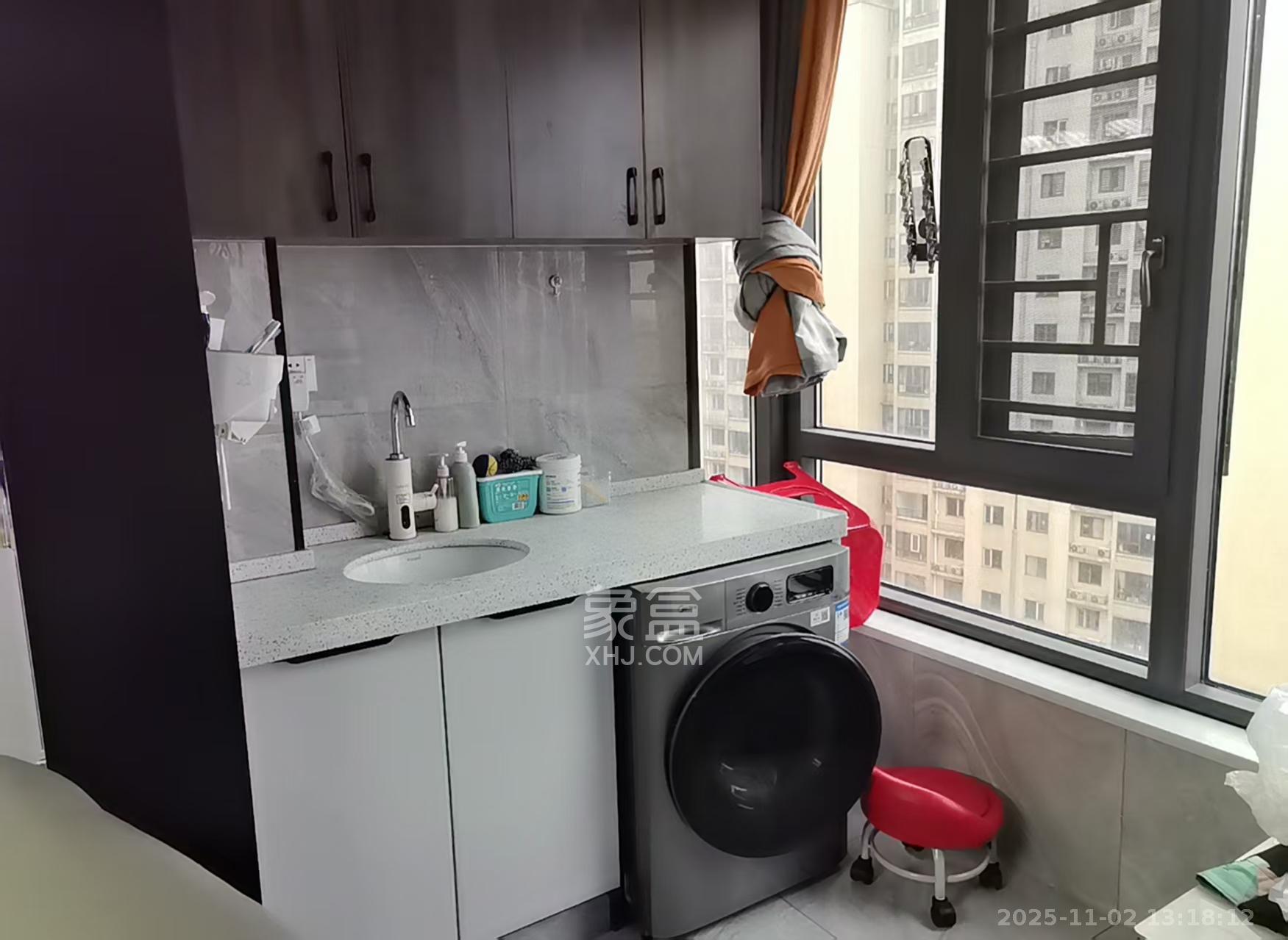 钱隆世家  3室2厅1卫    2600.0元/月室内图