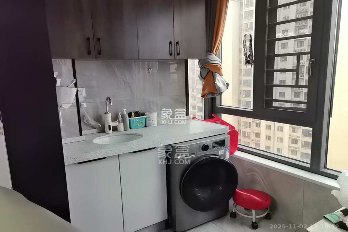 钱隆世家 3室2厅1卫 2600.0元/月 钱隆世家 3室2厅1卫 2600.0元/月室内图