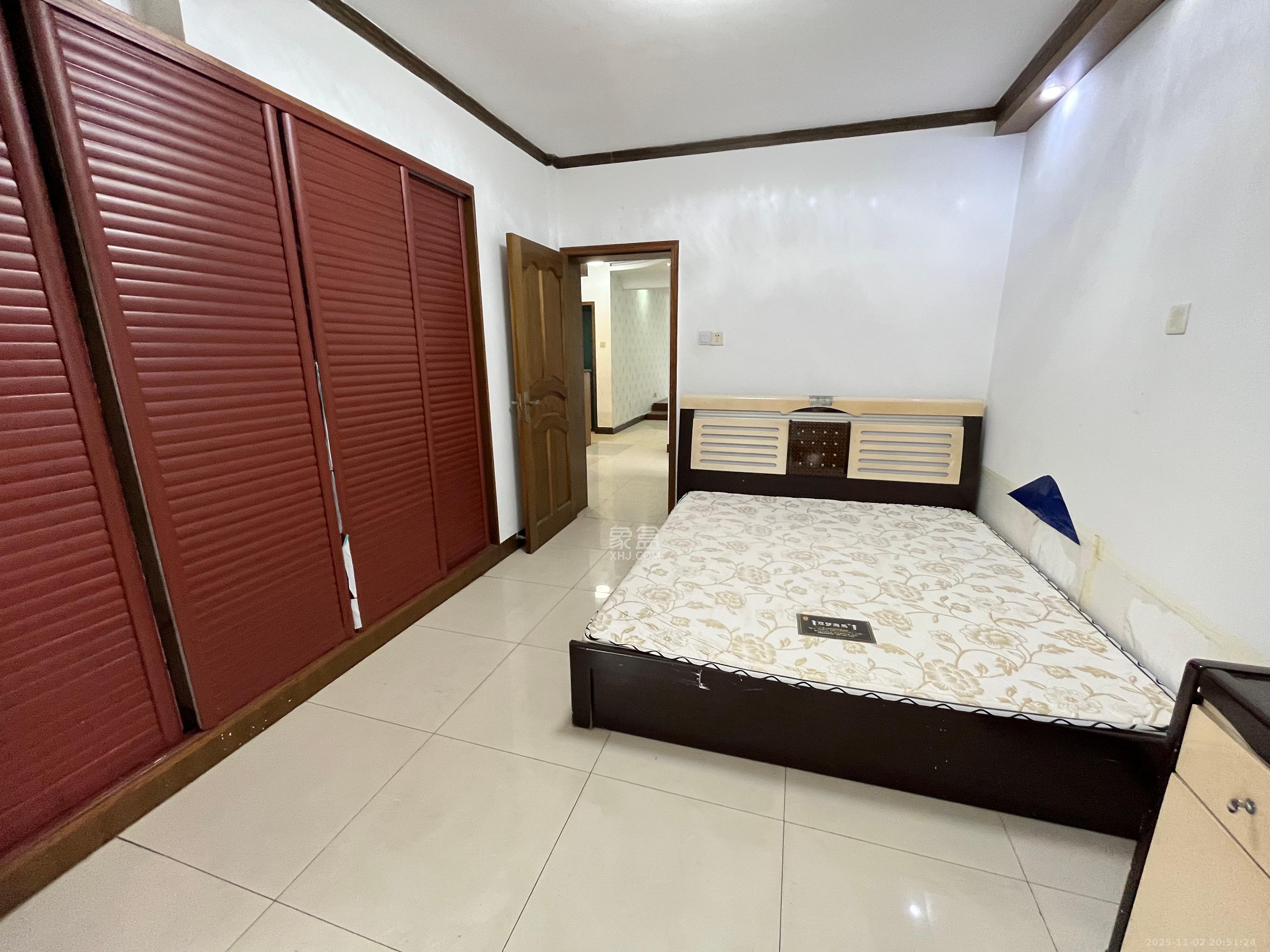 德馨园 2室2厅1卫 1600.0元/月 德馨园 2室2厅1卫 1600.0元/月室内图