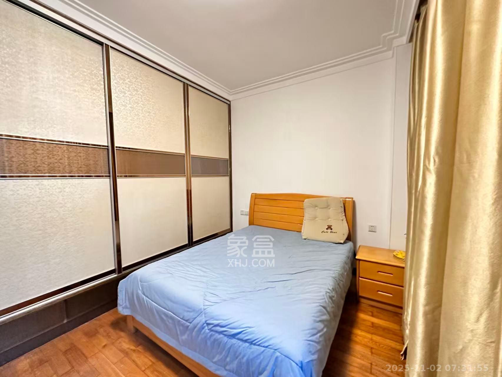 杏林小区  3室2厅2卫    2400.0元/月室内图