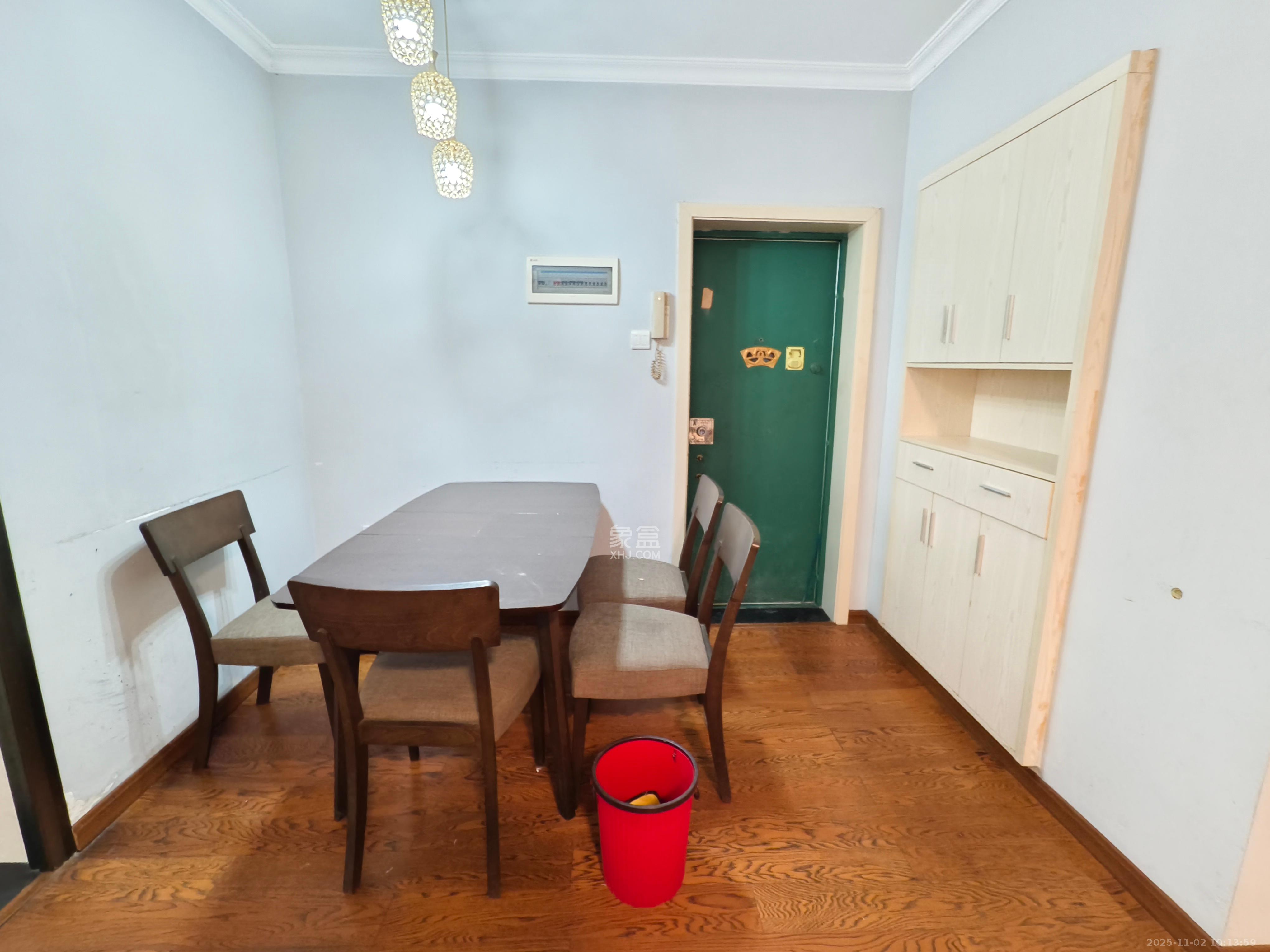 省儿童医院单位宿舍  2室2厅1卫    2300.0元/月室内图