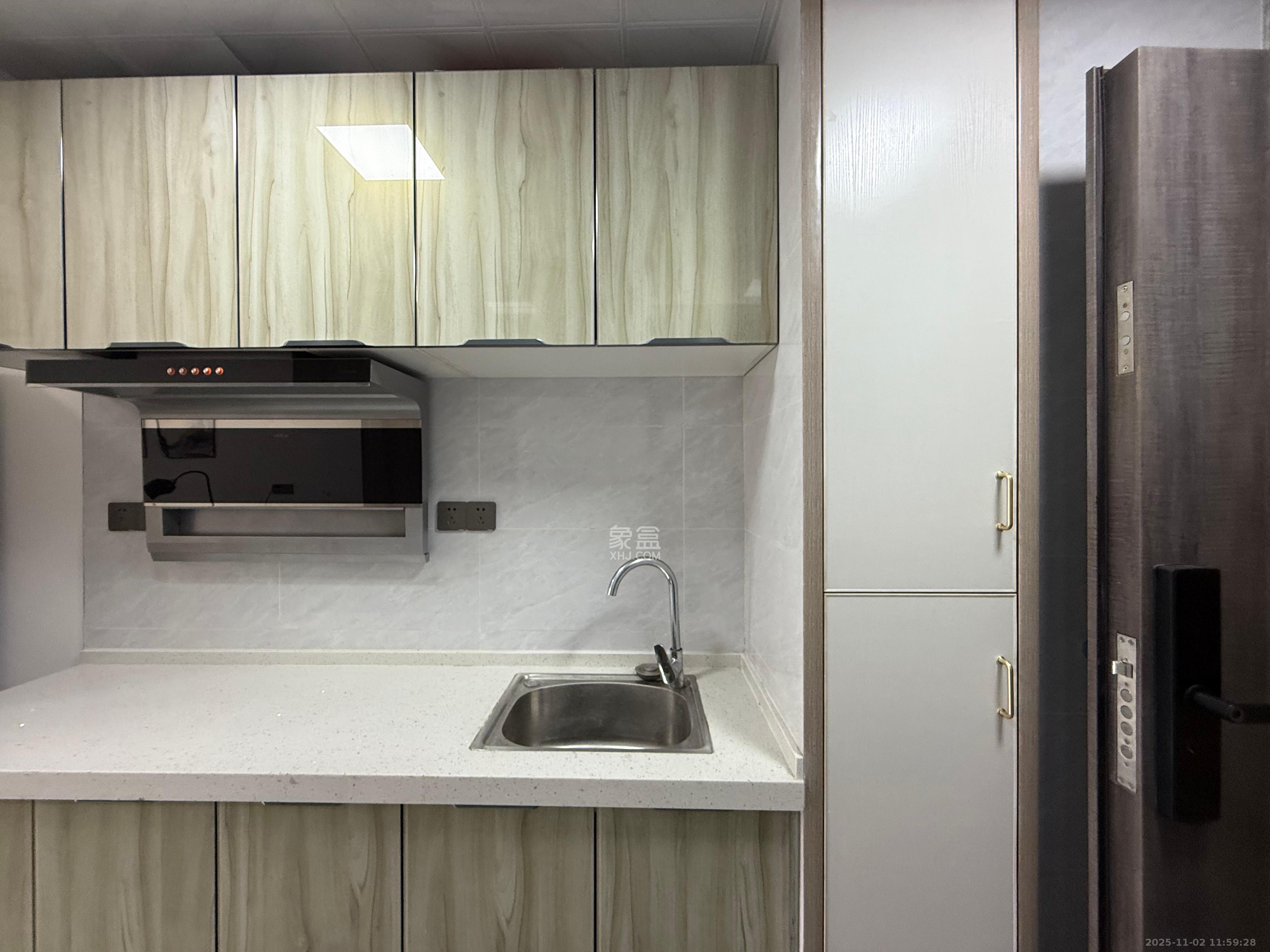 龙湖湘江星座（祺鑫星座公寓）  1室1厅1卫    1500.0元/月室内图