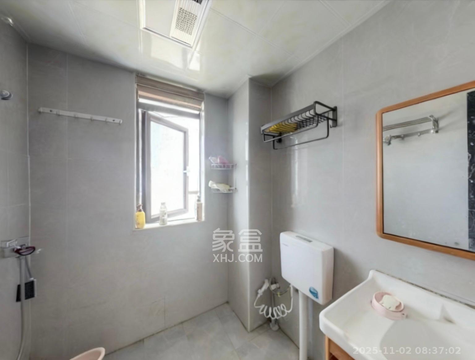 和悦城(蟠龙景苑) 3室2厅1卫 1700.0元/月 和悦城(蟠龙景苑) 3室2厅1卫 1700.0元/月室内图