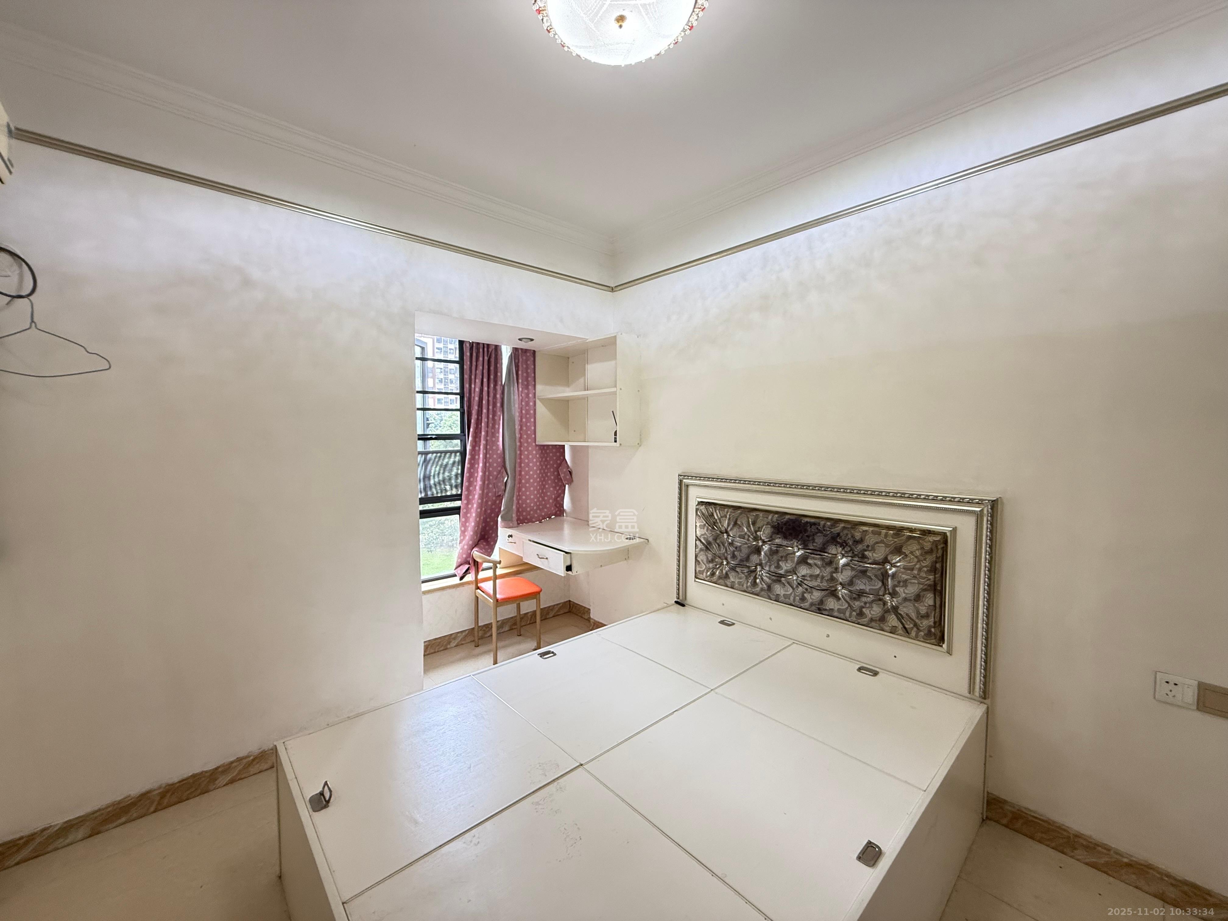 盛地尊域  4室2厅2卫    2500.0元/月室内图