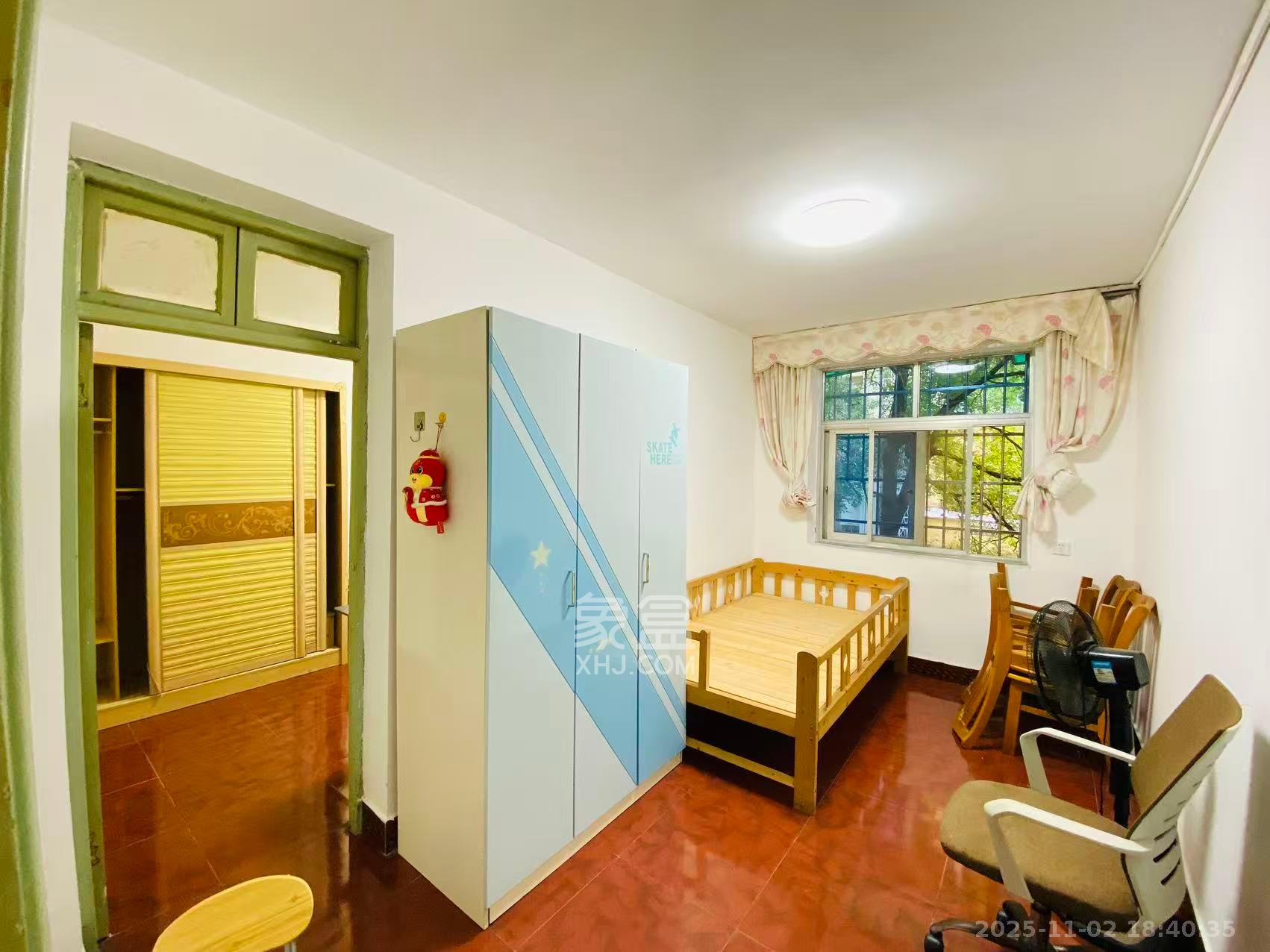 解放四村石子冲  3室1厅1卫    1300.0元/月室内图