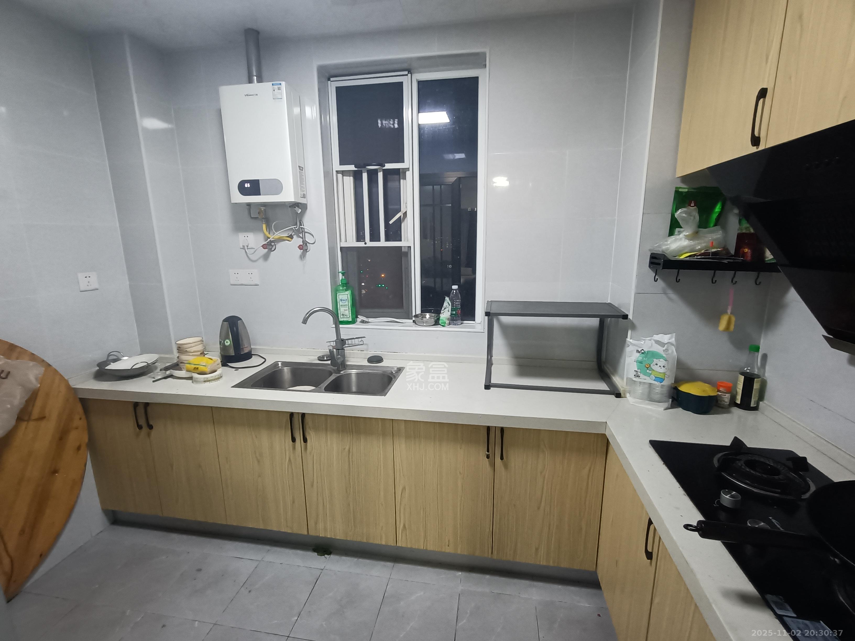 福晟钱隆国际（晟冉景苑）  4室2厅2卫    2800.0元/月室内图