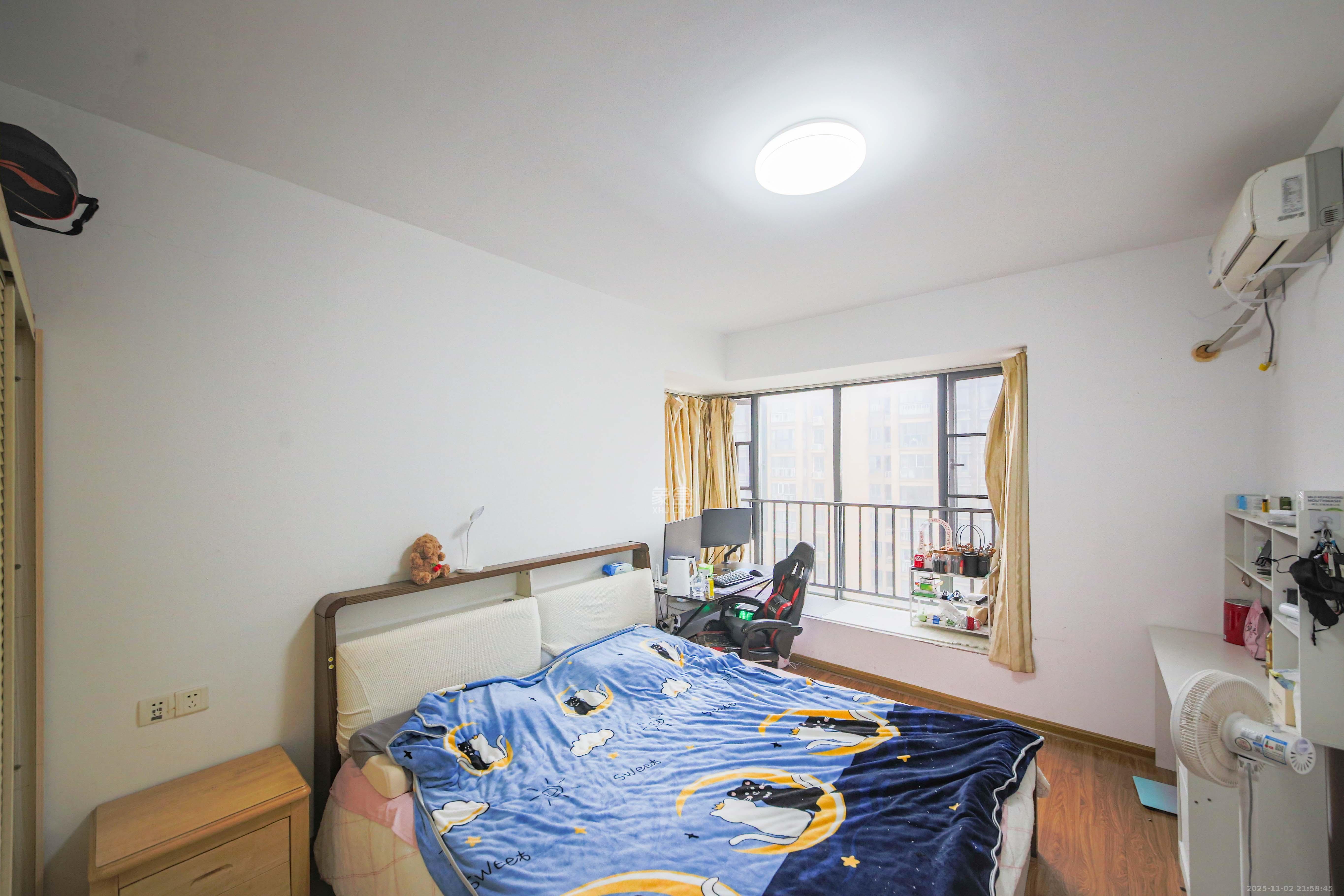 鑫远御文台一期  3室2厅1卫    96.8万卧室