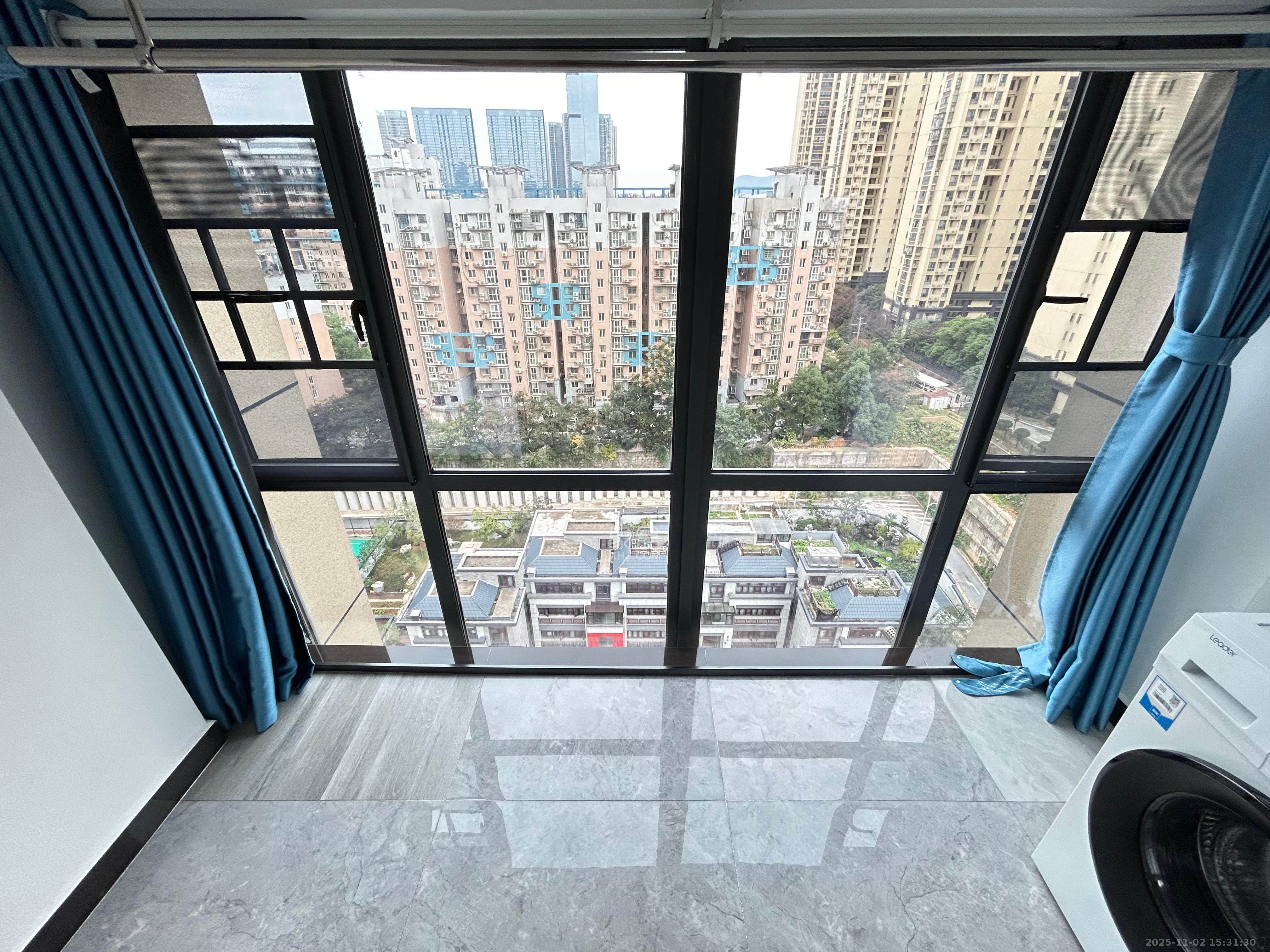 麓江春  2室2厅1卫    2550.0元/月室内图