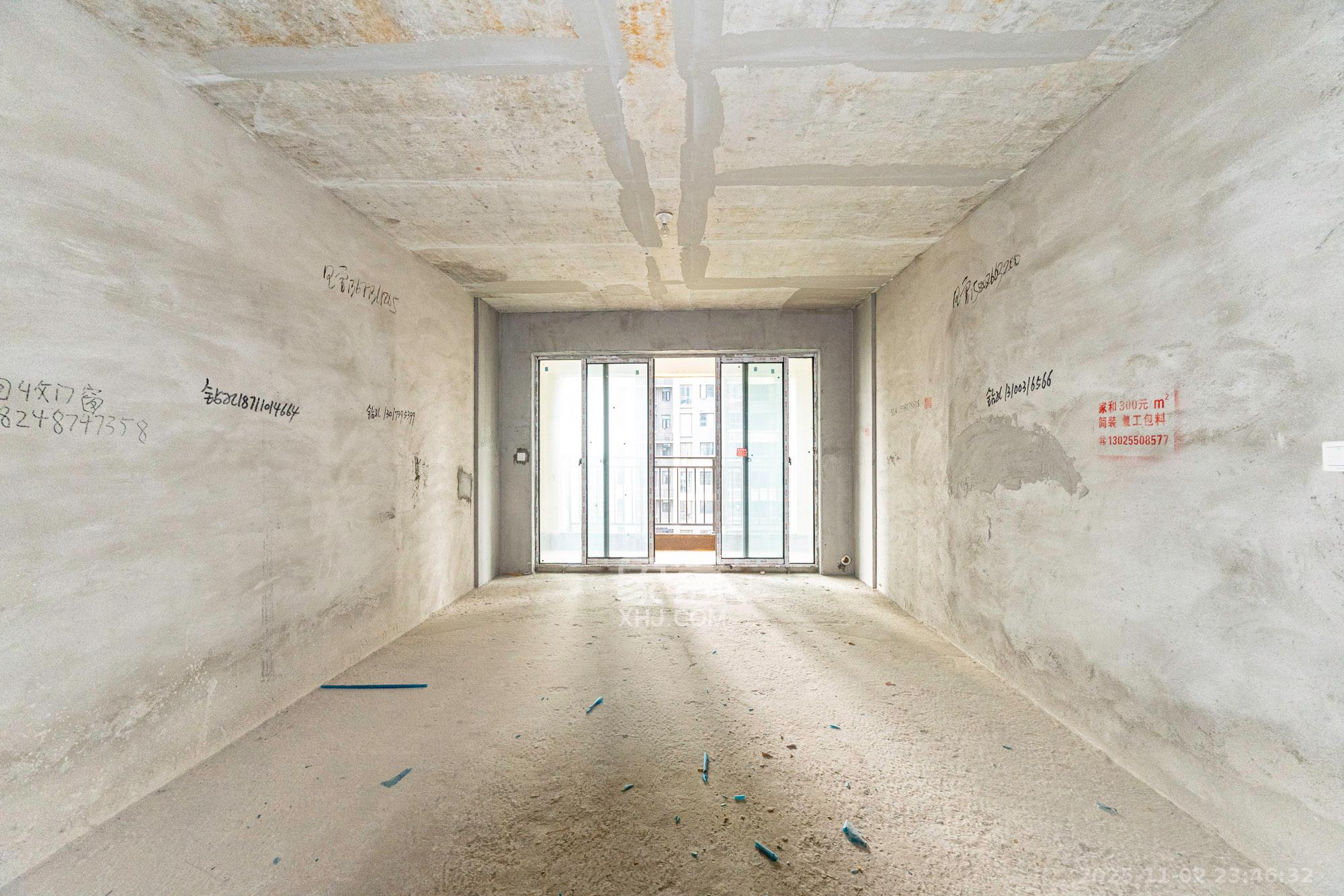 财汇新天地（财汇商务广场）  4室2厅2卫    85.0万