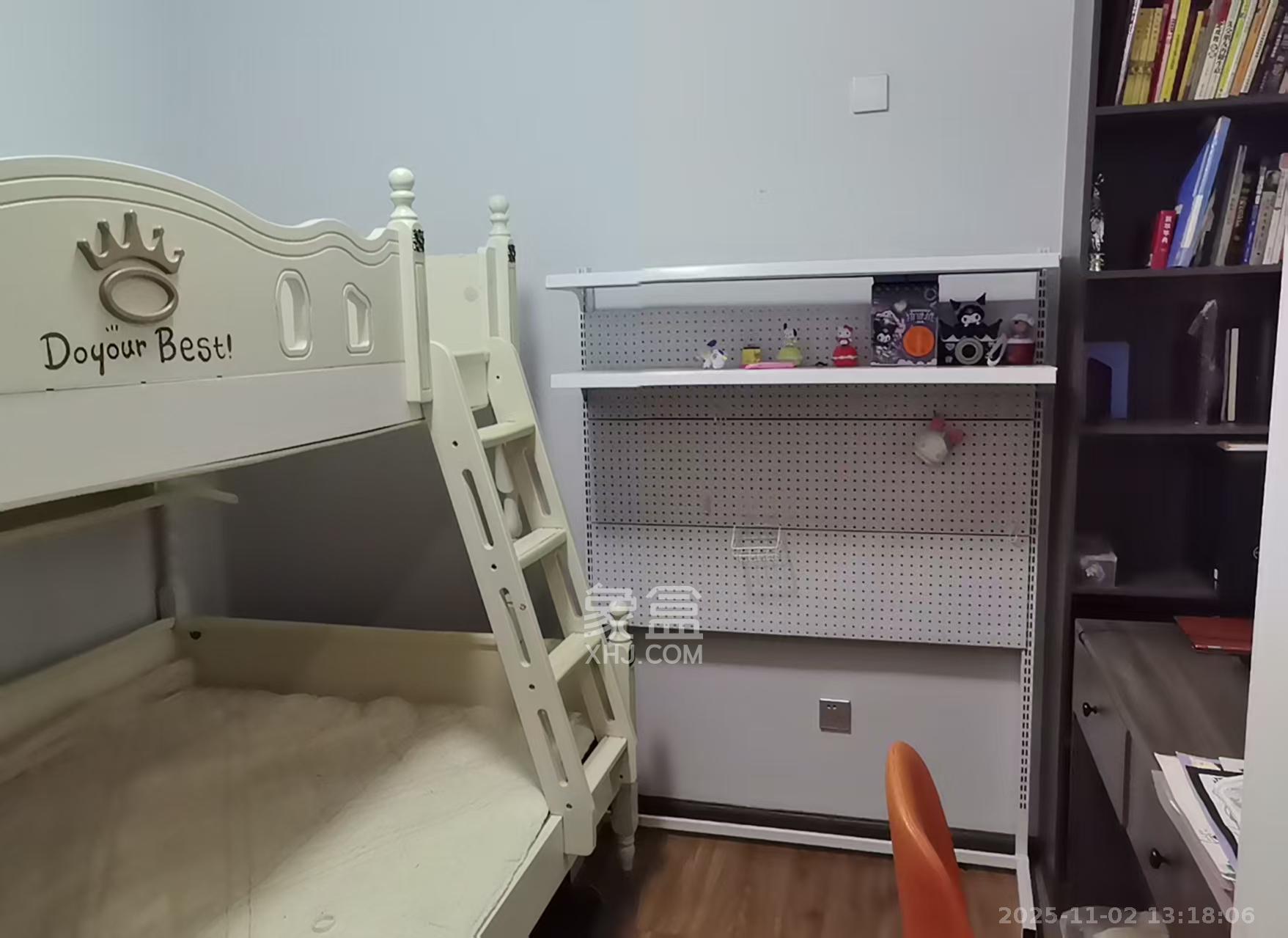 钱隆世家  3室2厅1卫    2600.0元/月室内图