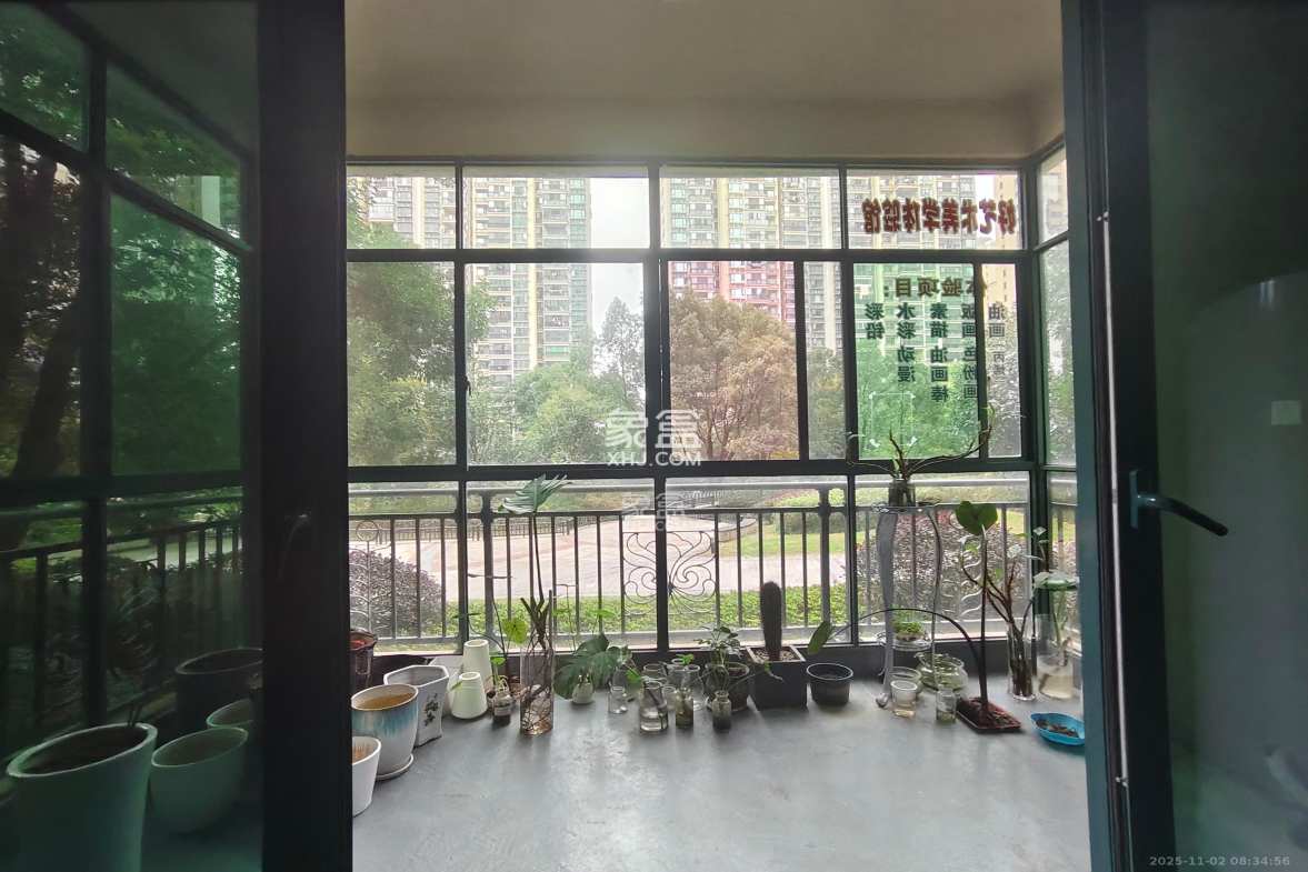 恒大翡翠华庭 4室2厅2卫 2600.0元/月 恒大翡翠华庭 4室2厅2卫 2600.0元/月室内图