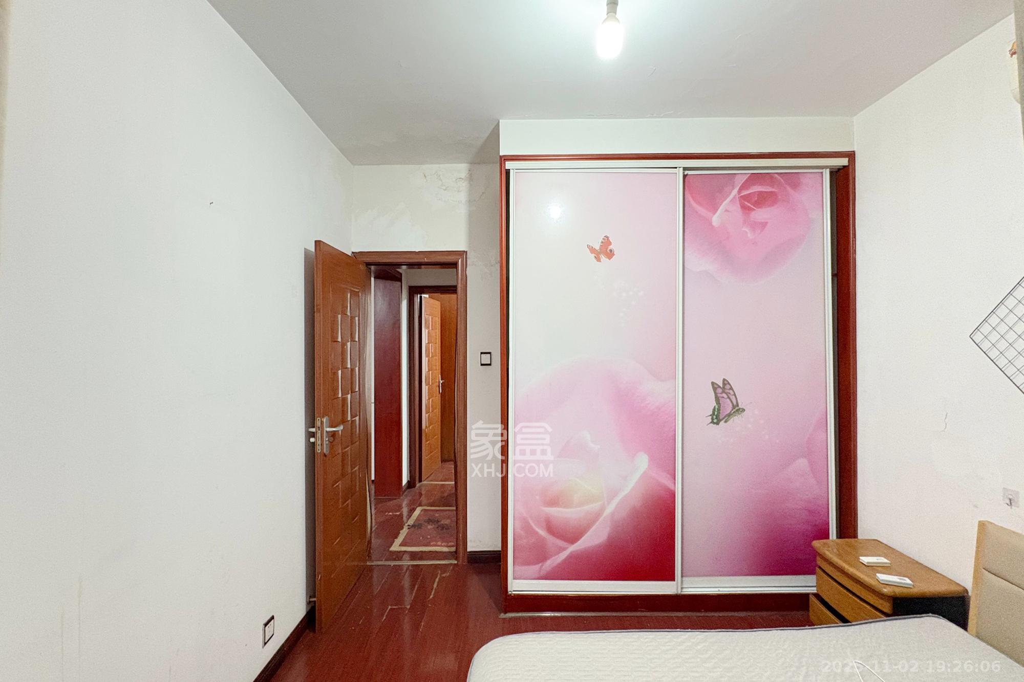 新富城 2室2厅1卫 59.0万 新富城 2室2厅1卫 59.0万卧室