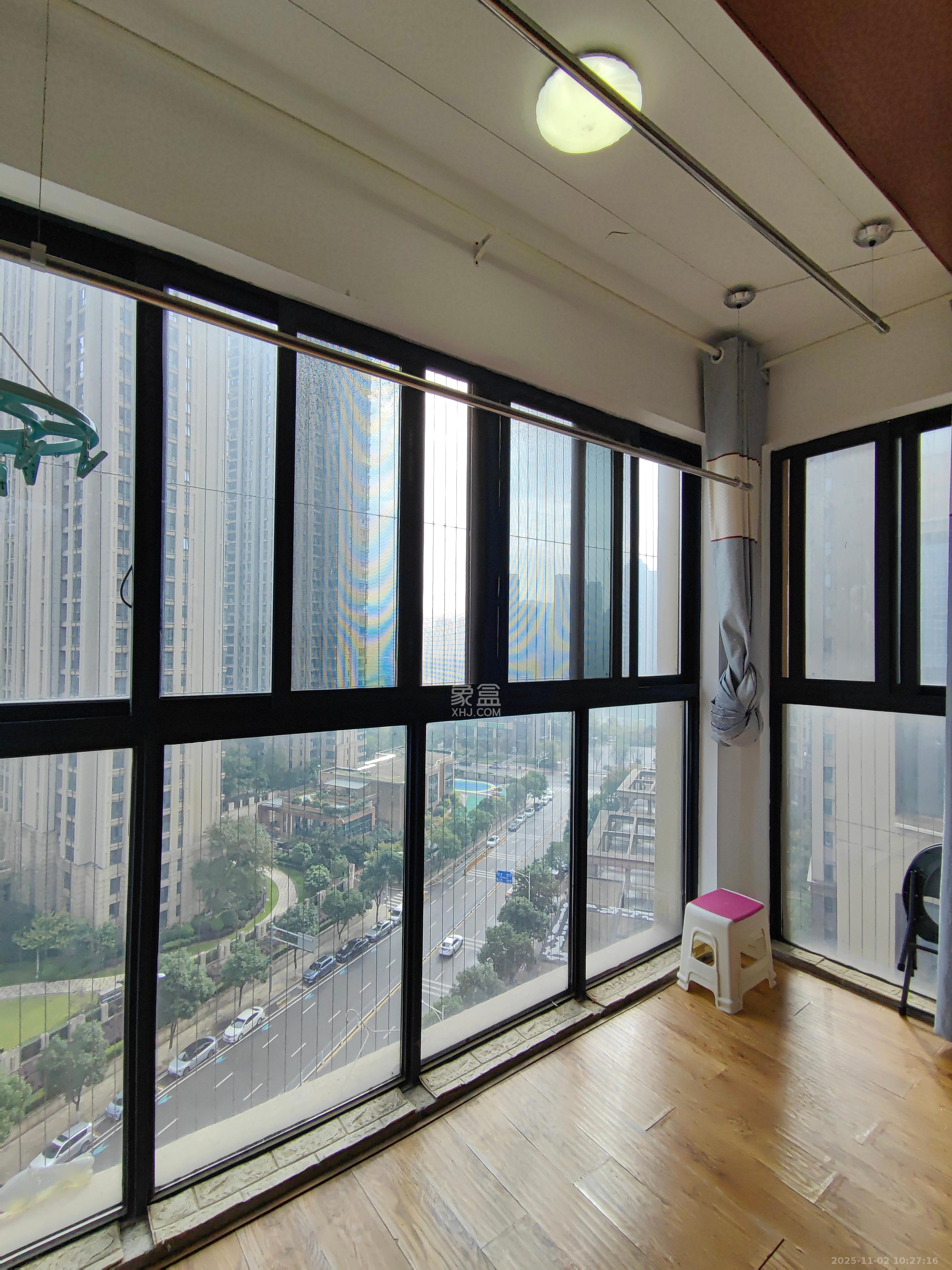 中建梅溪湖中心  3室2厅1卫    2400.0元/月室内图