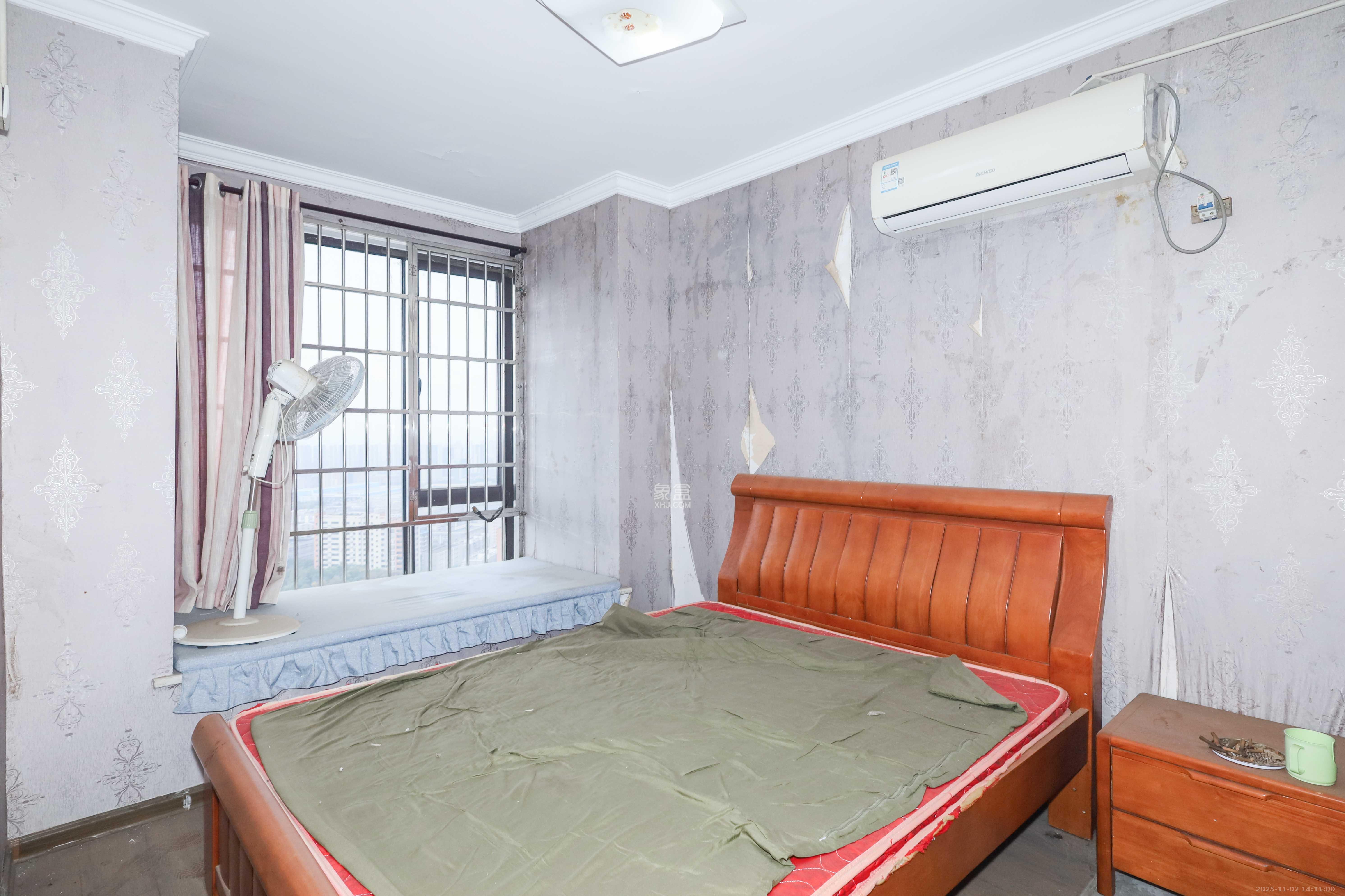 保利麓谷林语F区  3室2厅1卫    79.8万卧室