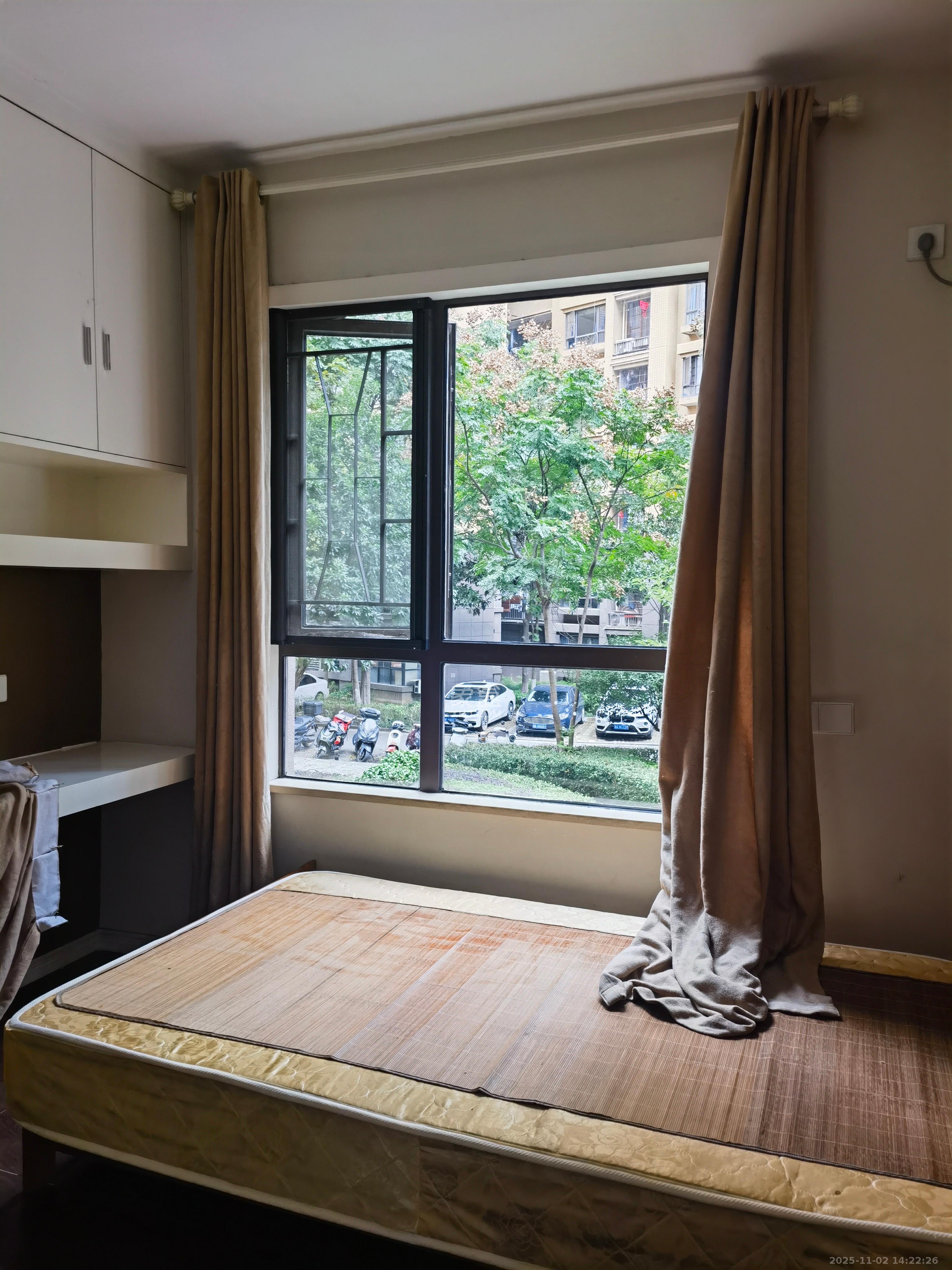 山语城二期  3室1厅1卫    2000.0元/月 山语城二期  3室1厅1卫    2000.0元/月室内图