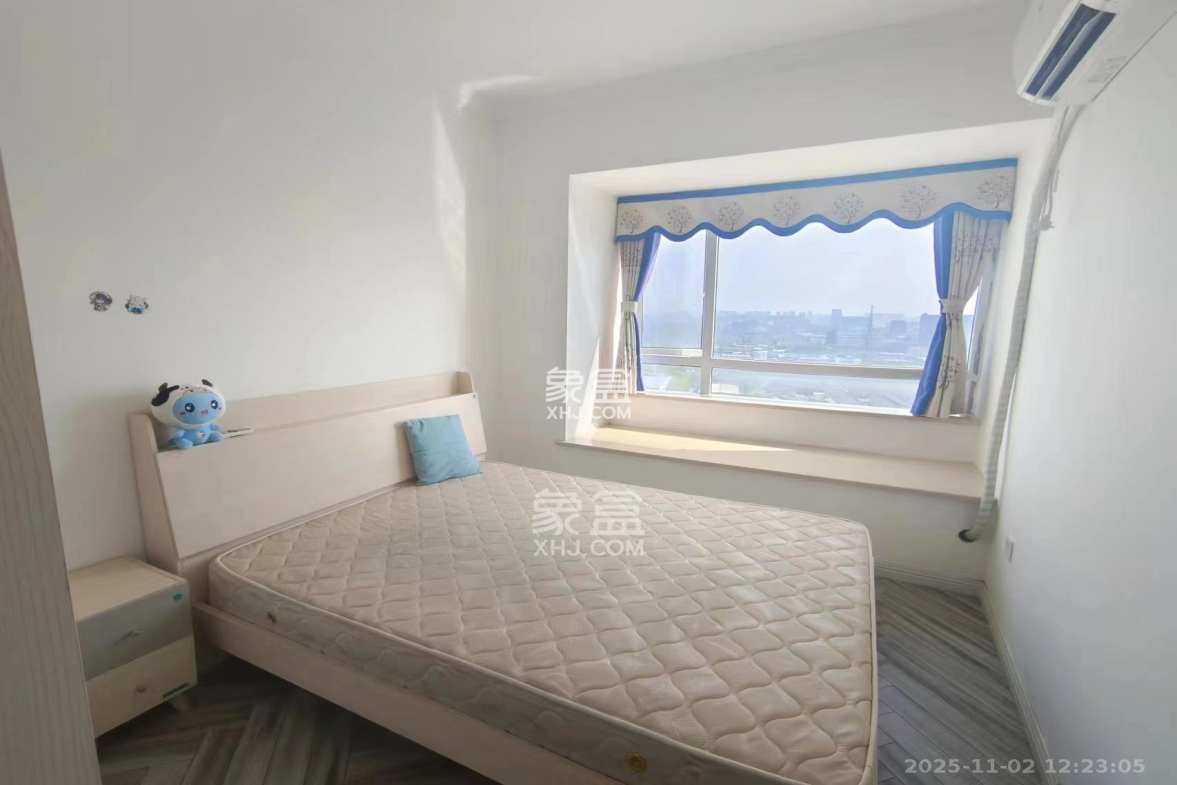 金科时代中心 3室1厅1卫 2200.0元/月 金科时代中心 3室1厅1卫 2200.0元/月室内图