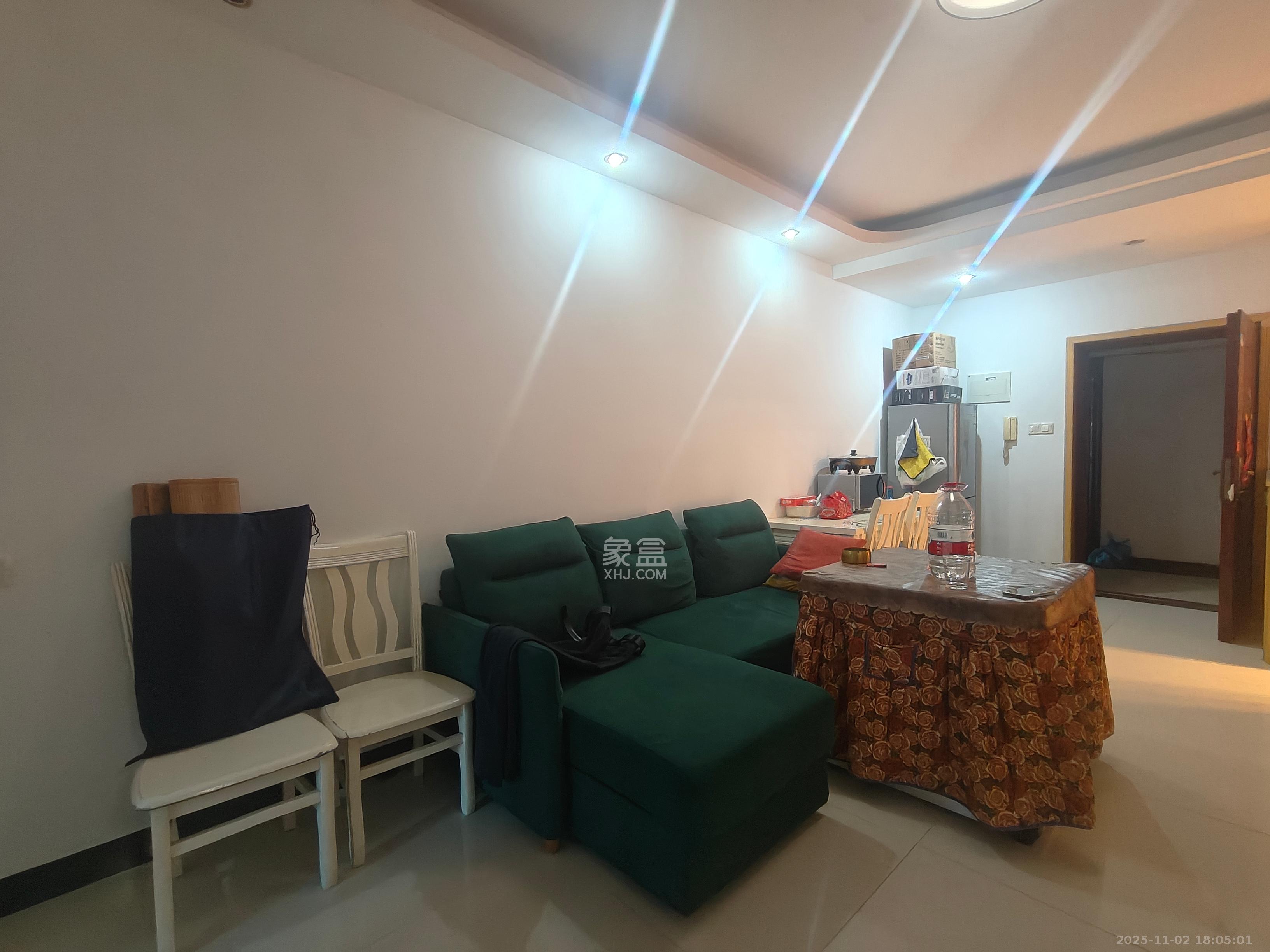 和庄  1室1厅1卫    1600.0元/月室内图