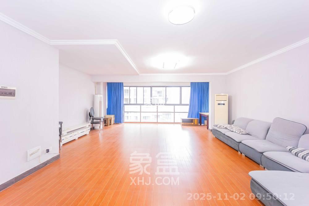 建鸿达华都（华都小户型及大华写字楼）  4室2厅3卫    5000.0元/月室内图