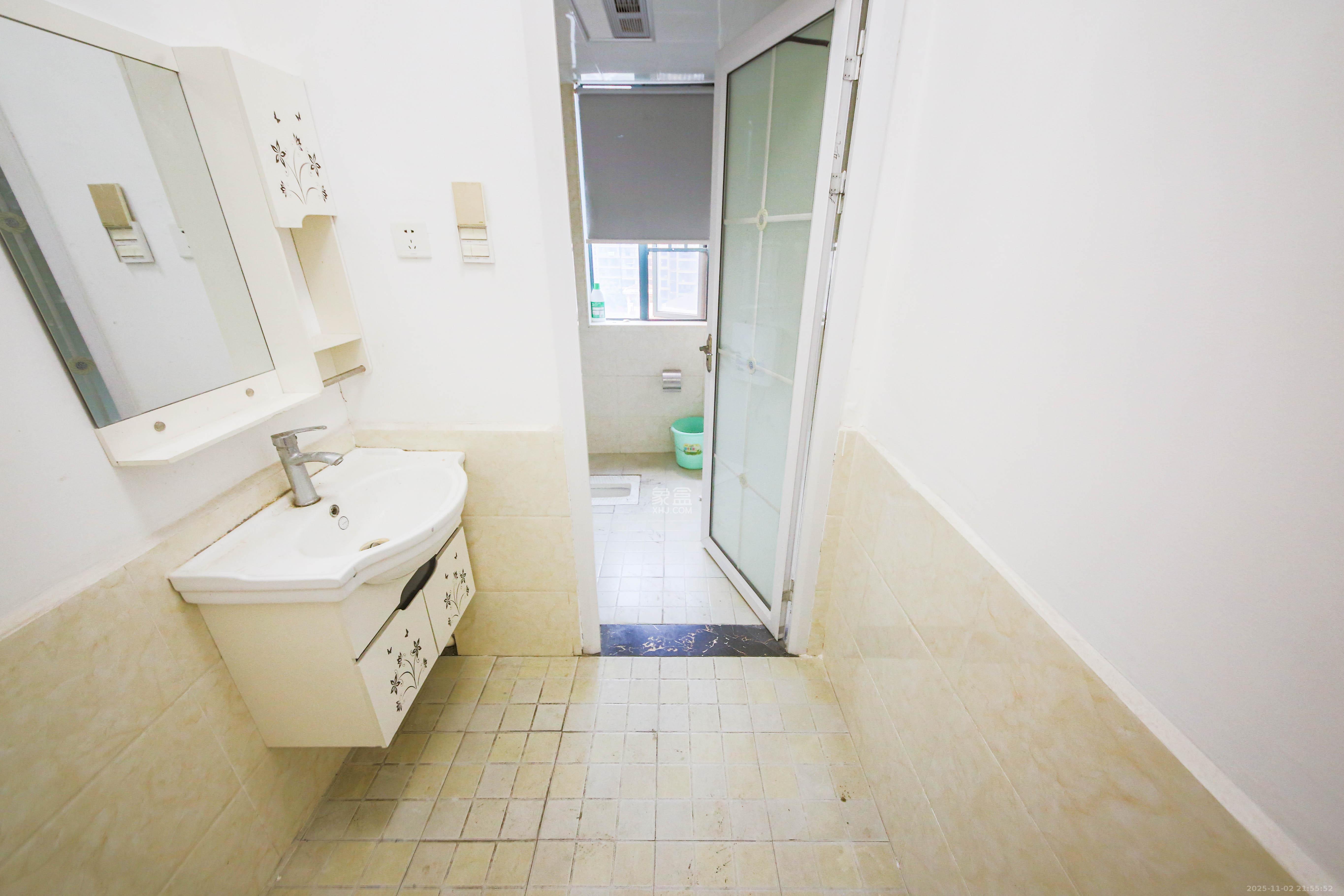 才子嘉都  4室2厅2卫    100.0万卫生间