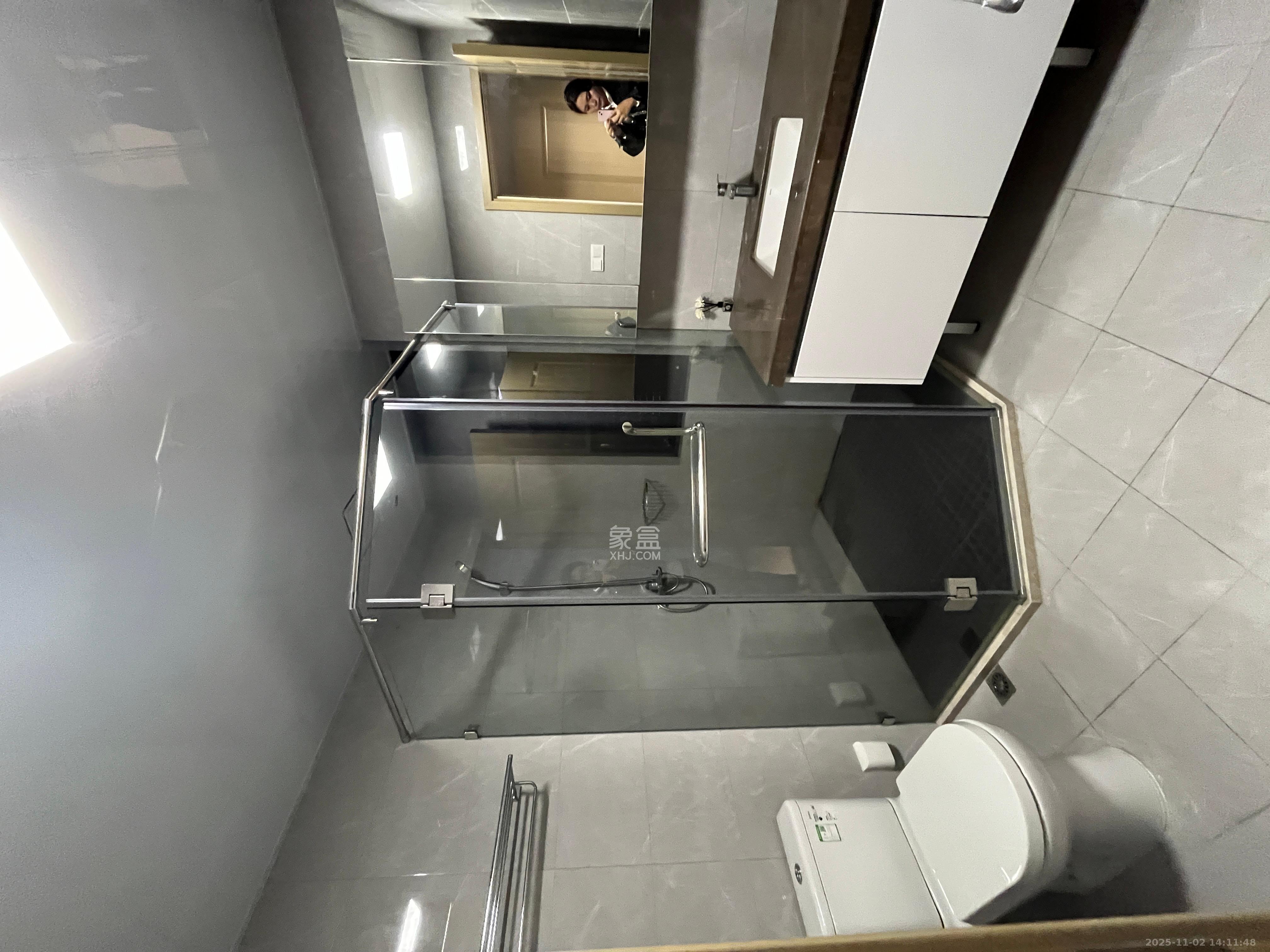 运达锦绣广场  4室2厅2卫    4500.0元/月室内图