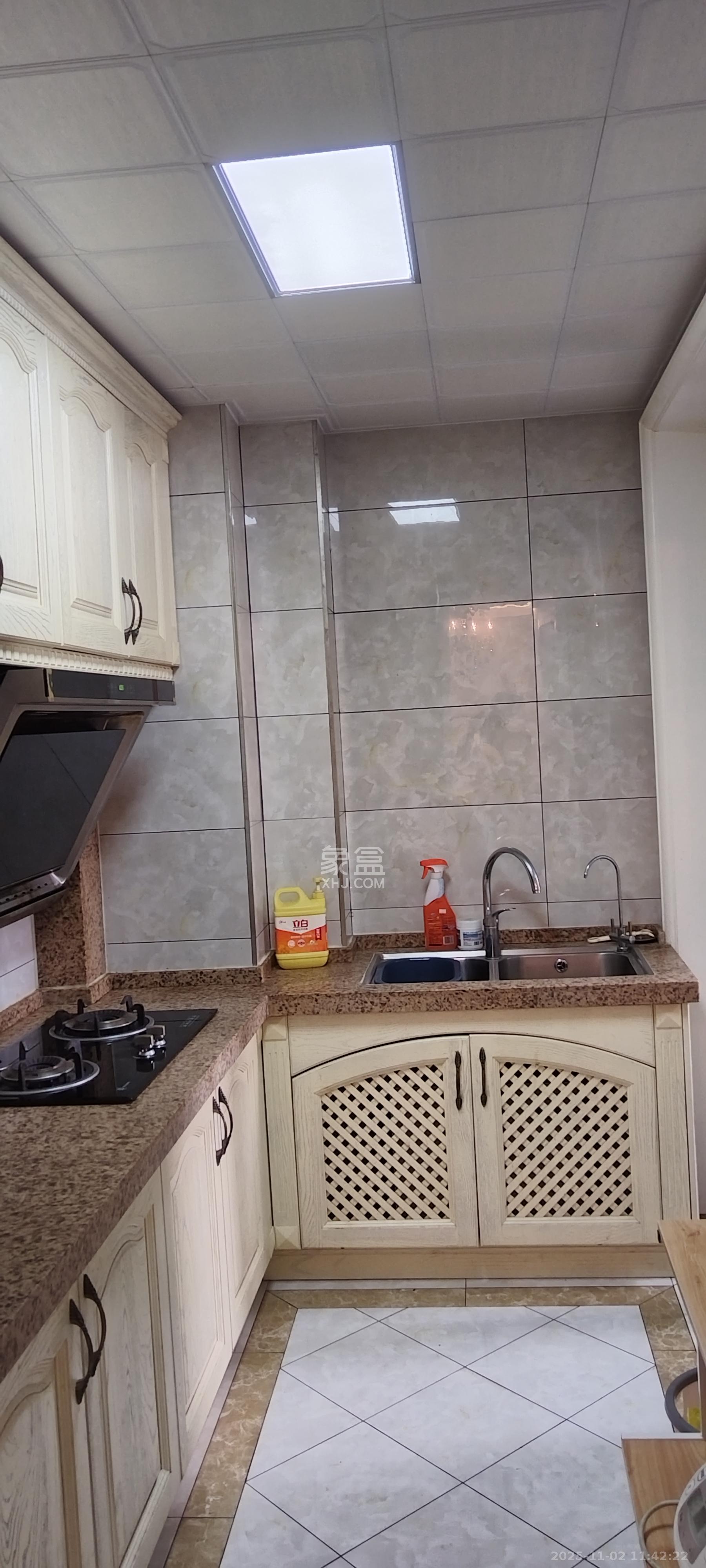 五矿万境水岸一期(万境水岸嘉苑) 1室2厅1卫 2300.0元/月 五矿万境水岸一期(万境水岸嘉苑) 1室2厅1卫 2300.0元/月室内图