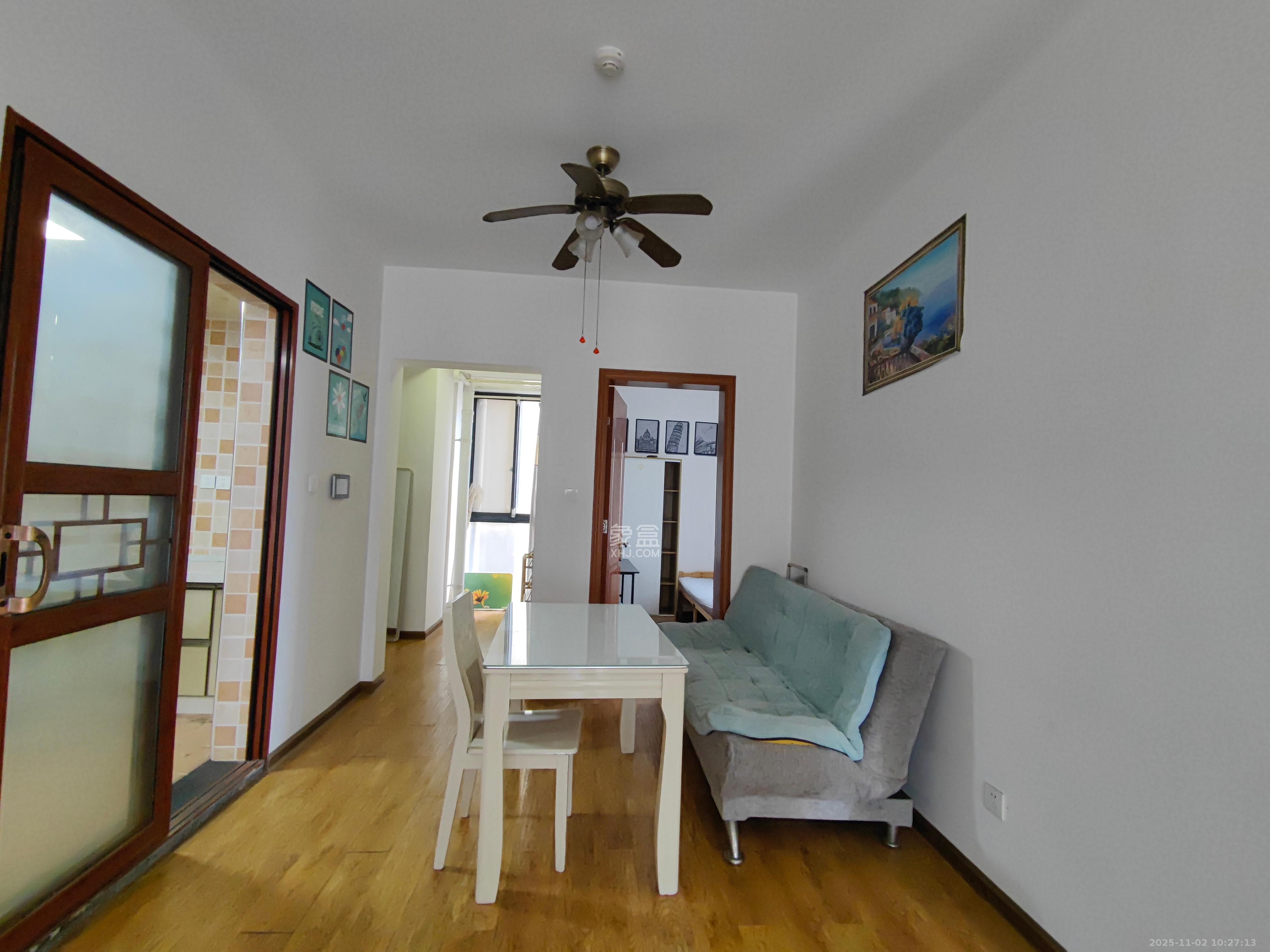 中建梅溪湖中心  3室2厅1卫    2400.0元/月室内图