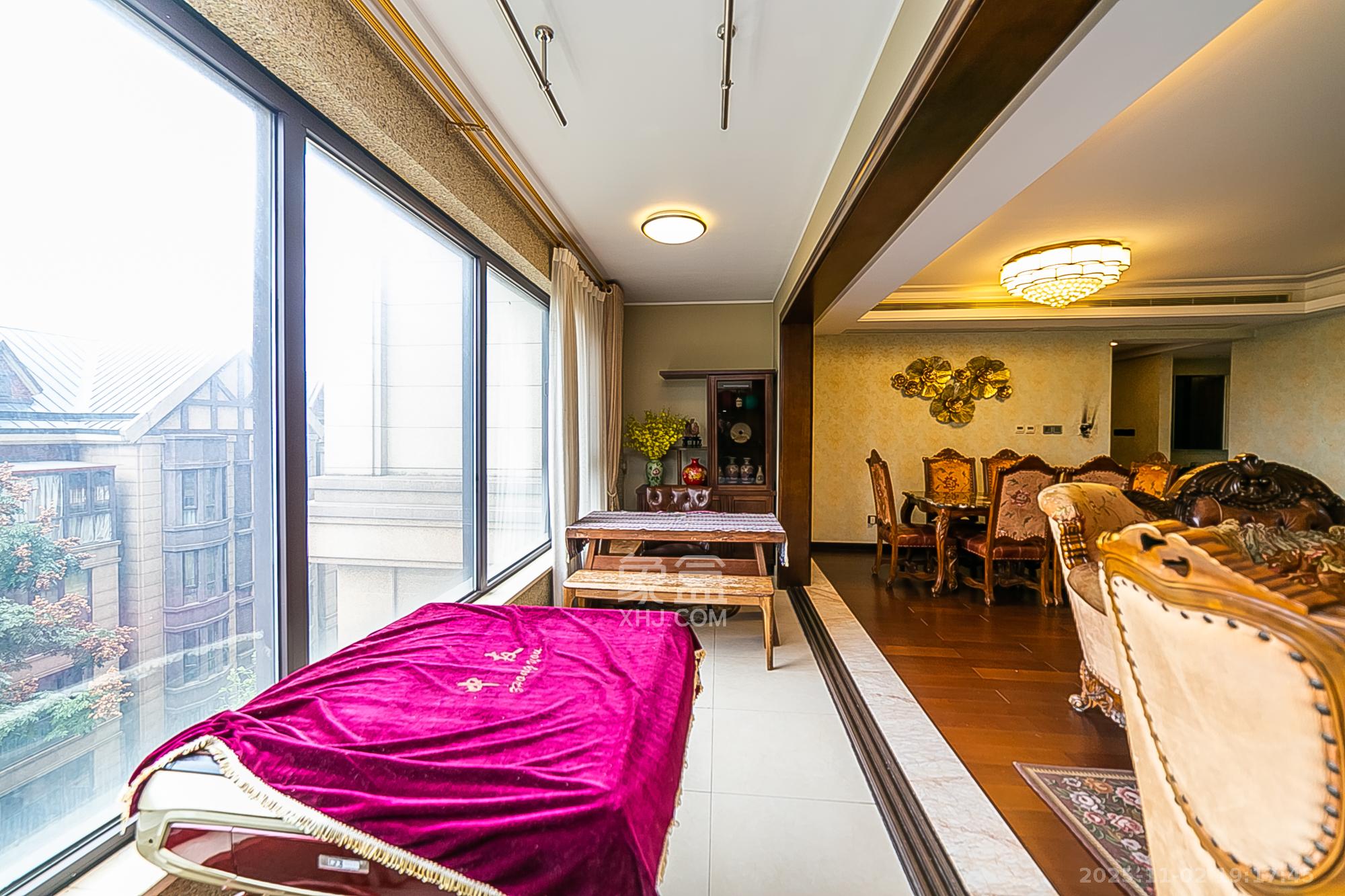 万科紫台  4室2厅2卫    280.0万阳台