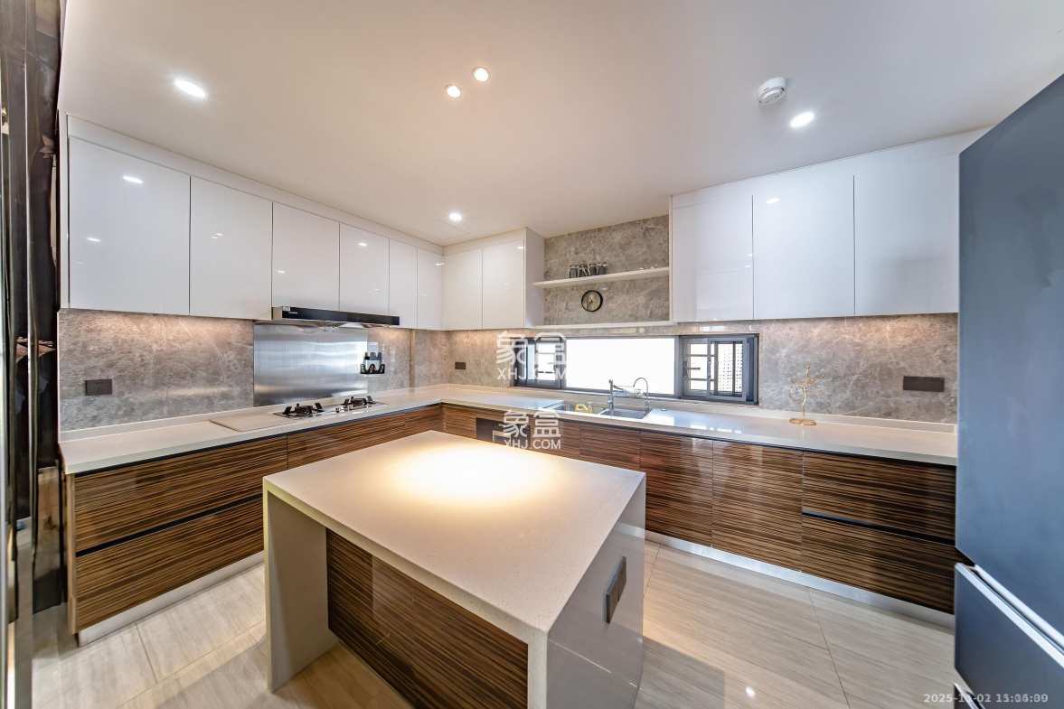 珠江颐德公馆 4室2厅3卫 8800.0元/月 珠江颐德公馆 4室2厅3卫 8800.0元/月室内图