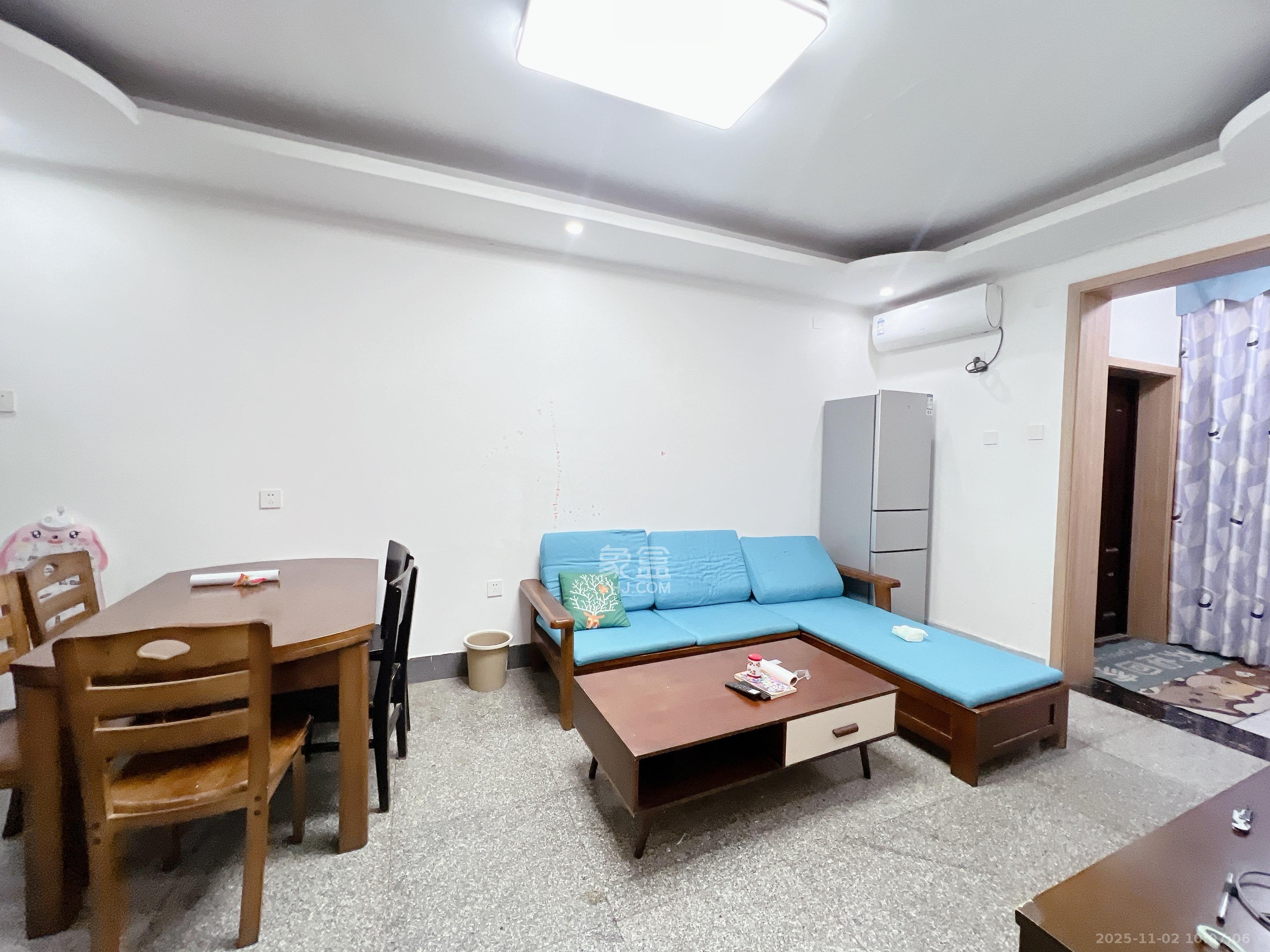 省体委冠军楼 2室1厅1卫 2400.0元/月 省体委冠军楼 2室1厅1卫 2400.0元/月室内图