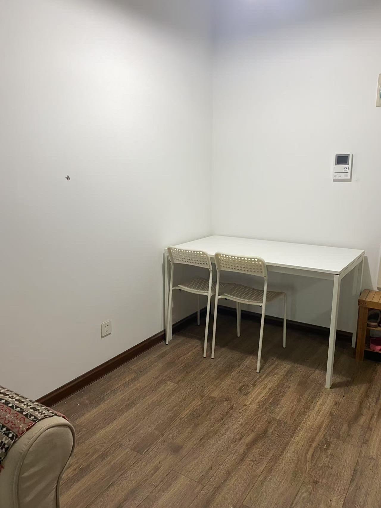 水映豪廷（一，二，三期）  1室1厅1卫    1300.0元/月室内图