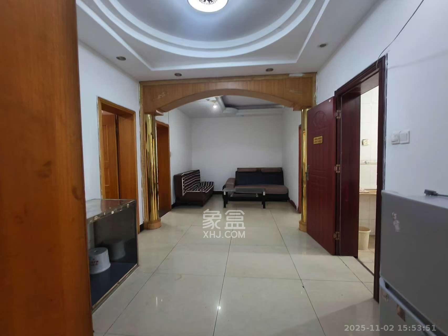 高桥火焰市场  3室2厅1卫    1300.0元/月 高桥火焰市场  3室2厅1卫    1300.0元/月室内图