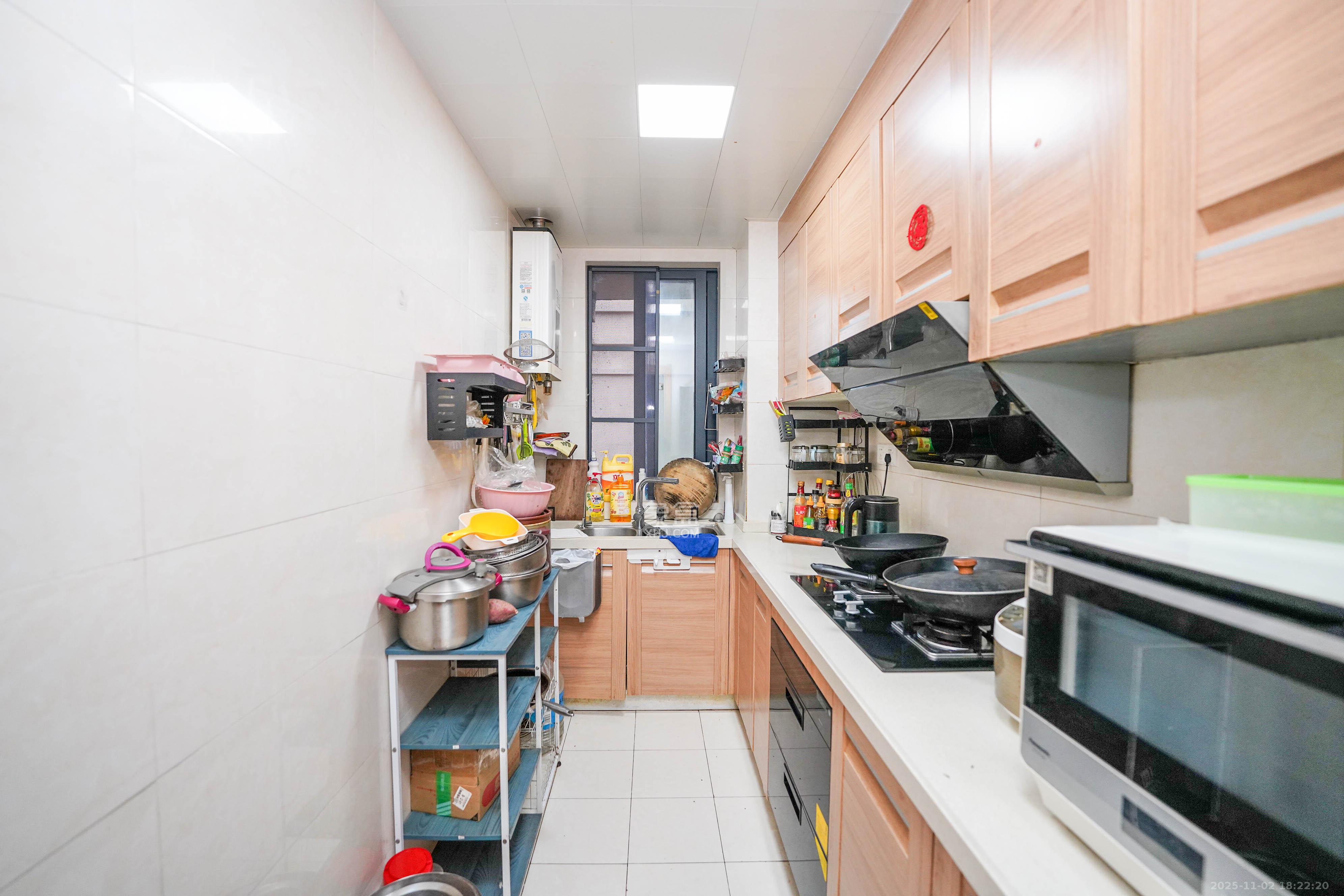 中建璟和城 3室2厅2卫 105.0万 中建璟和城 3室2厅2卫 105.0万厨房