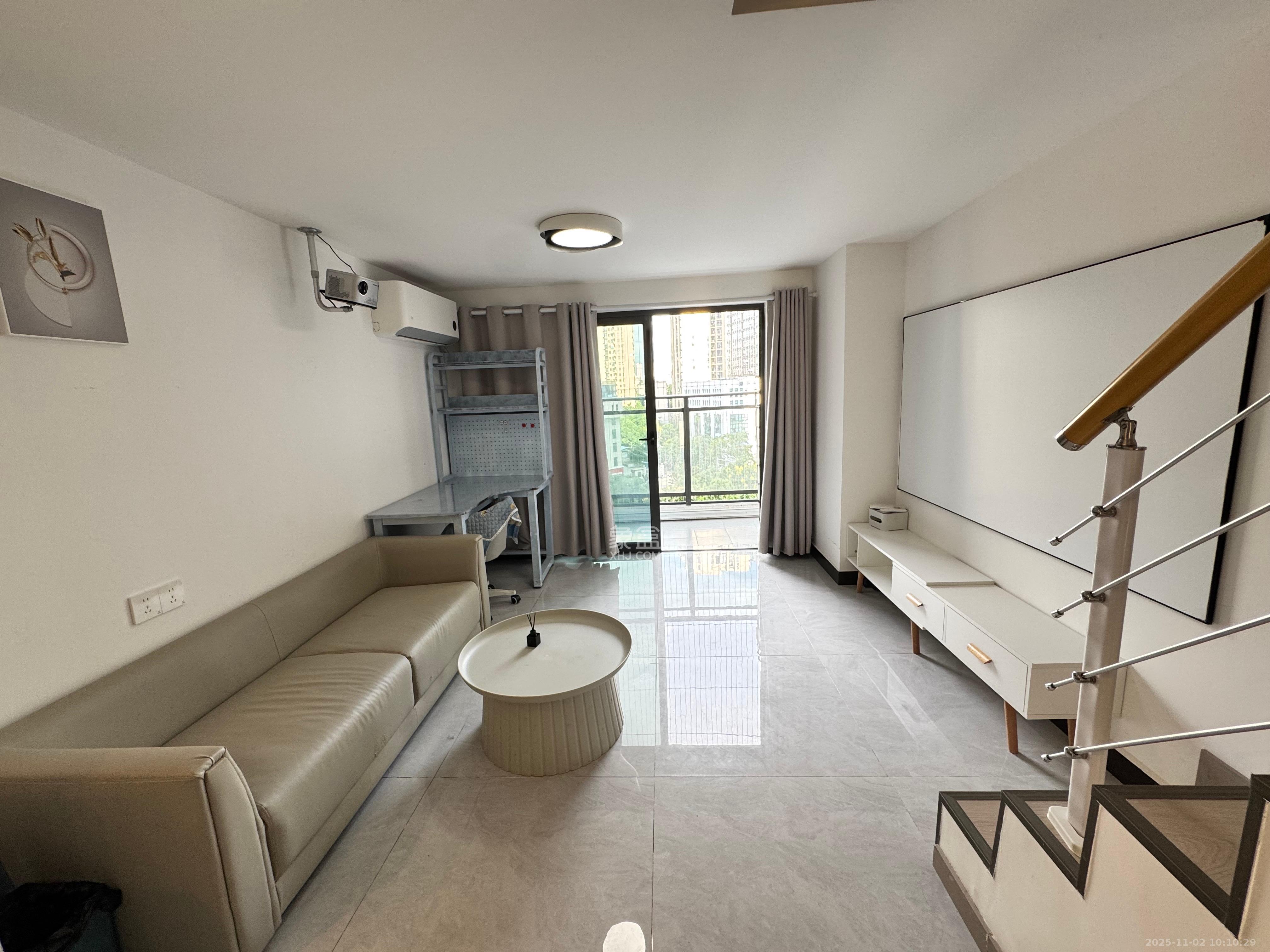 时代MOMA云PARK  2室1厅1卫    2400.0元/月室内图1