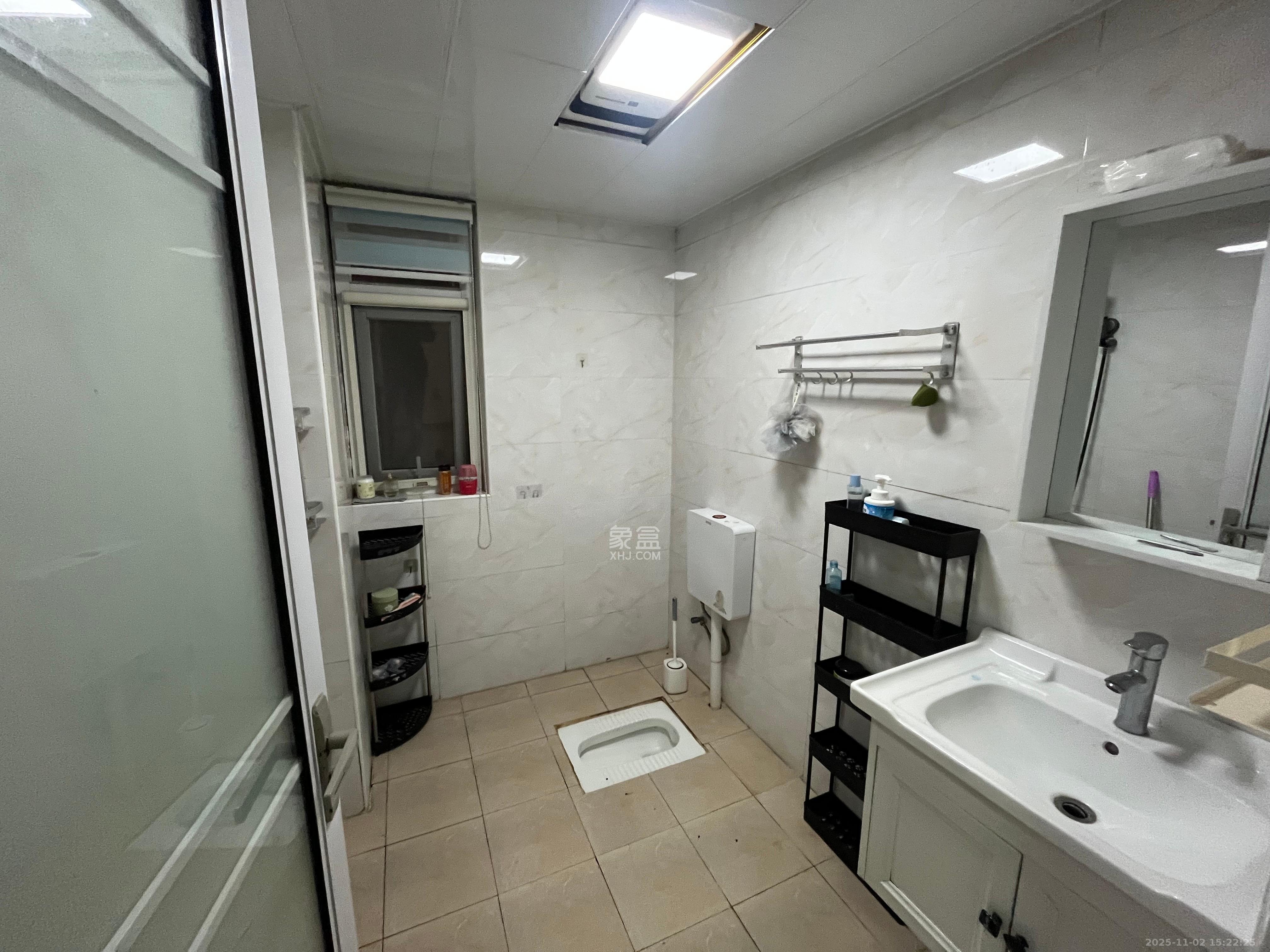 北辰三角洲C2区 3室2厅1卫 2800.0元/月 北辰三角洲C2区 3室2厅1卫 2800.0元/月室内图