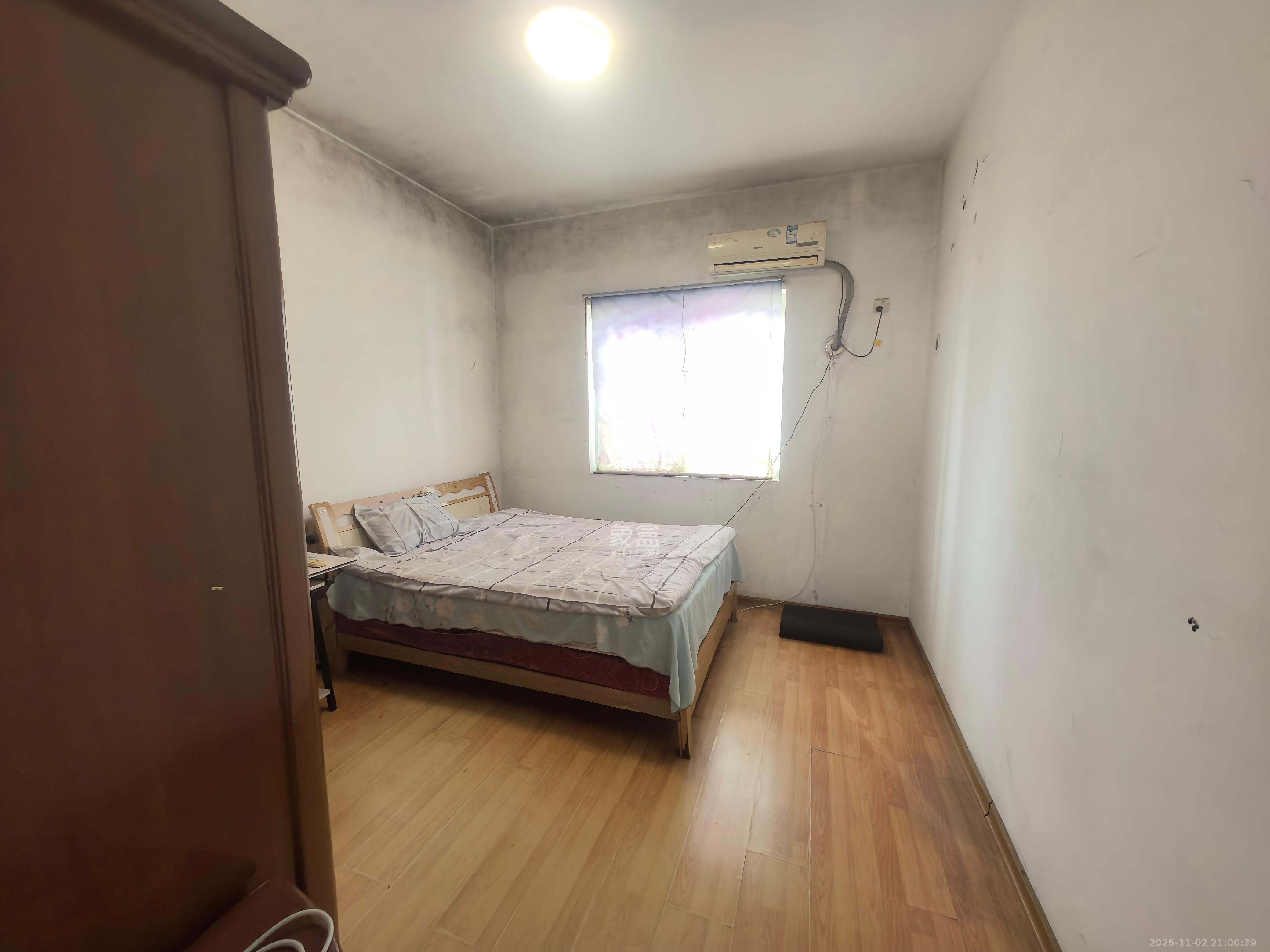 中南汽车世界 4室2厅1卫 1800.0元/月 中南汽车世界 4室2厅1卫 1800.0元/月室内图