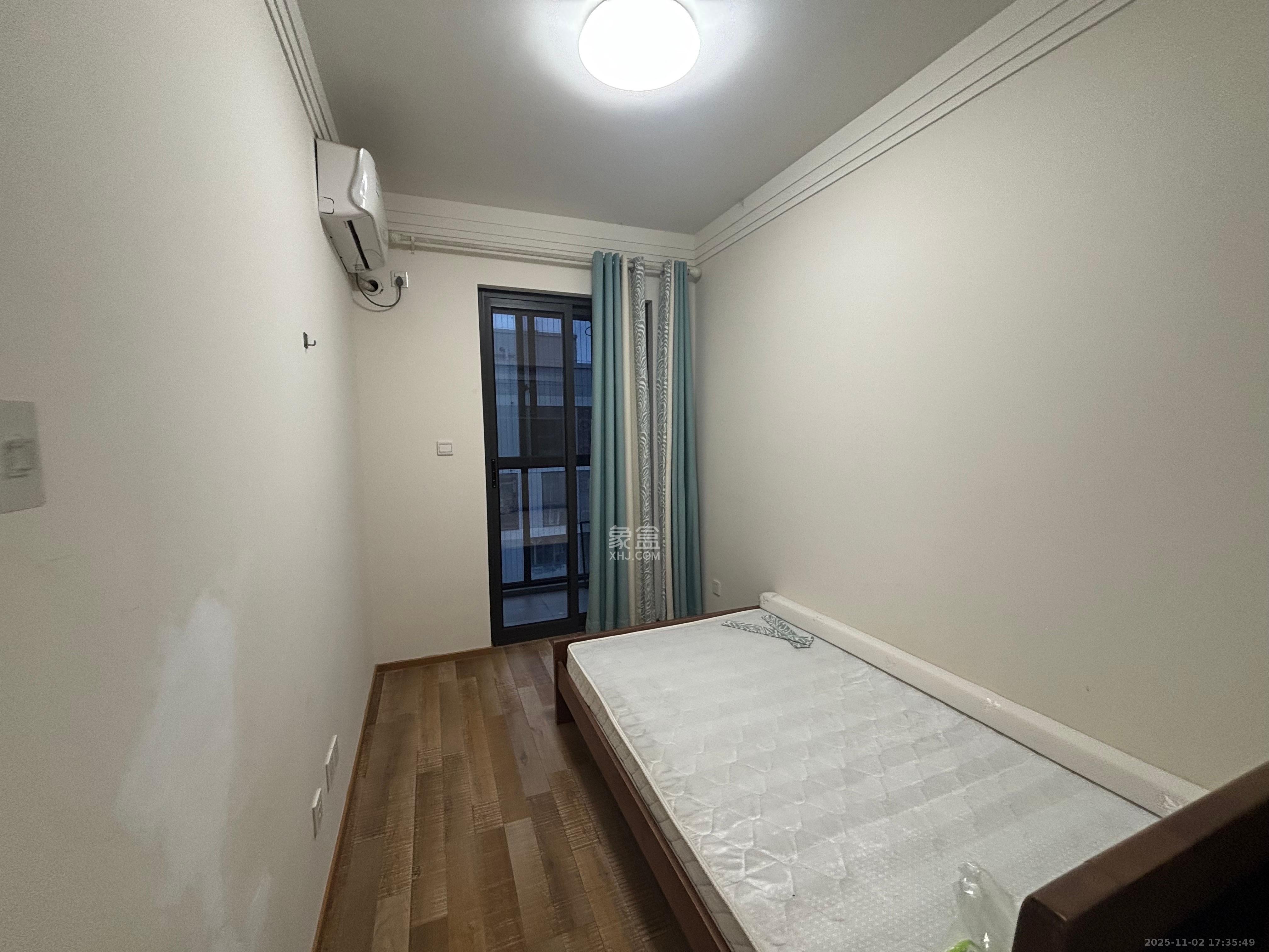 阳光100一期、四五期 3室2厅1卫 2800.0元/月 阳光100一期、四五期 3室2厅1卫 2800.0元/月室内图