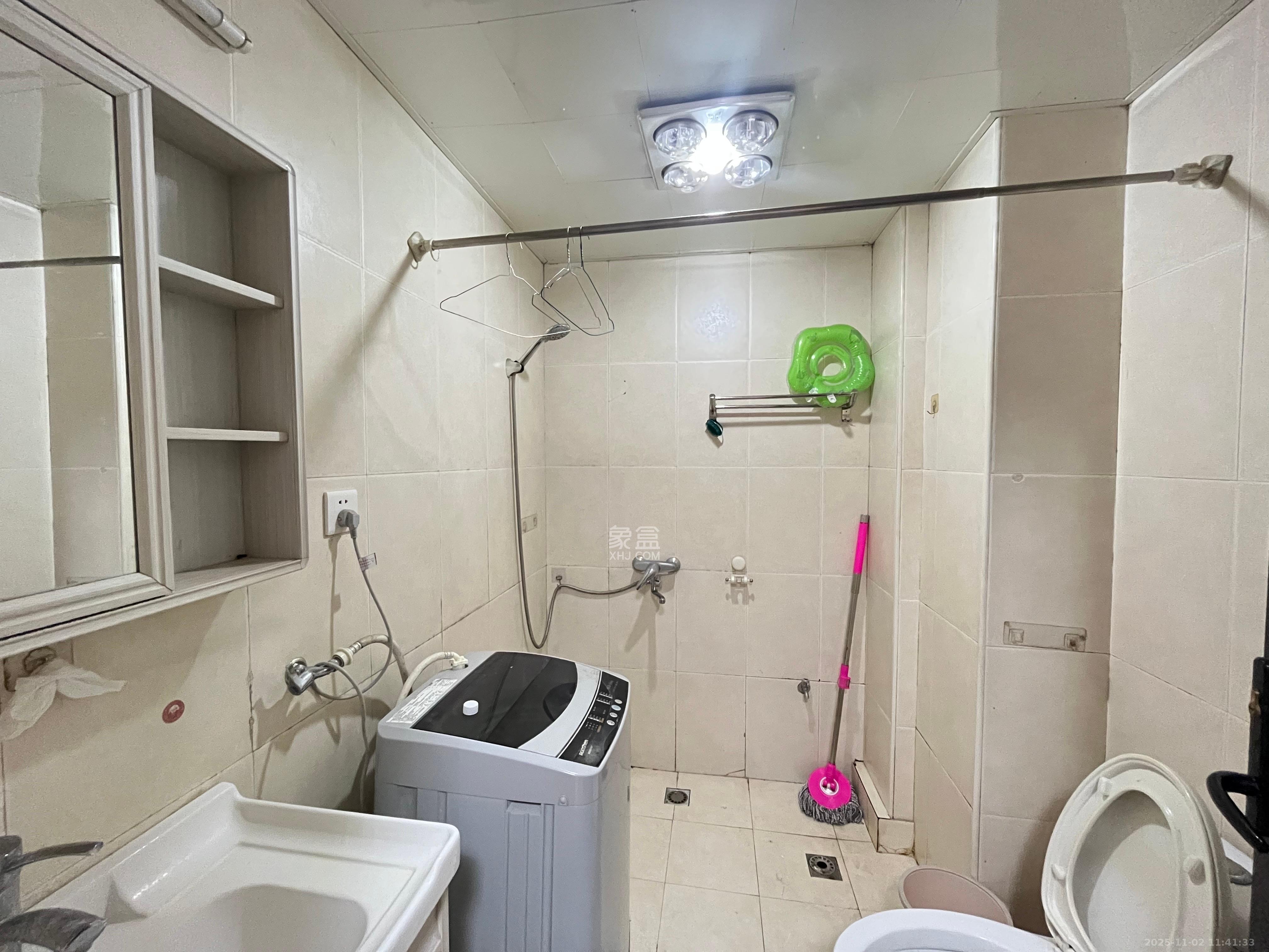 博林金谷  1室1厅1卫    1600.0元/月室内图