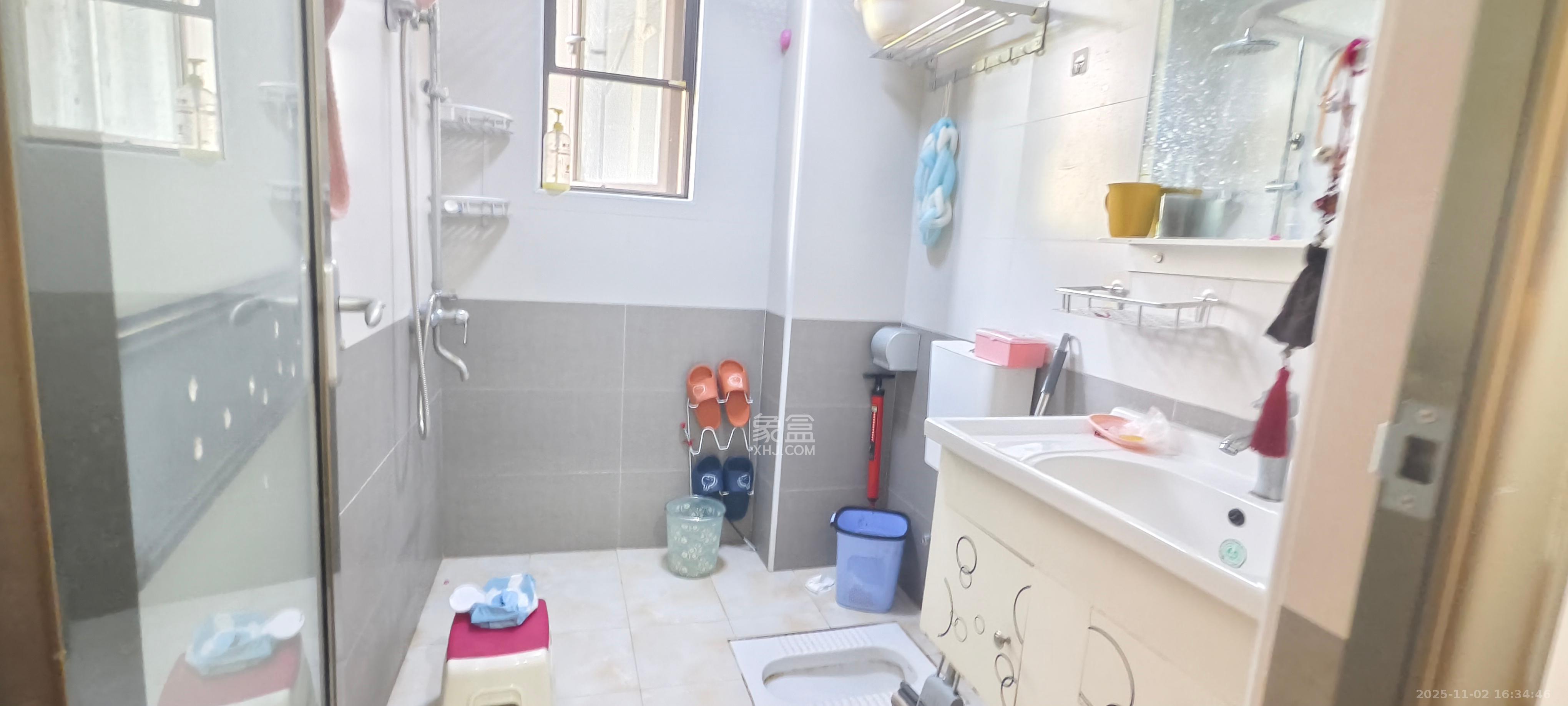 第六都(陆都小区) 3室2厅1卫 3000.0元/月 第六都(陆都小区) 3室2厅1卫 3000.0元/月室内图