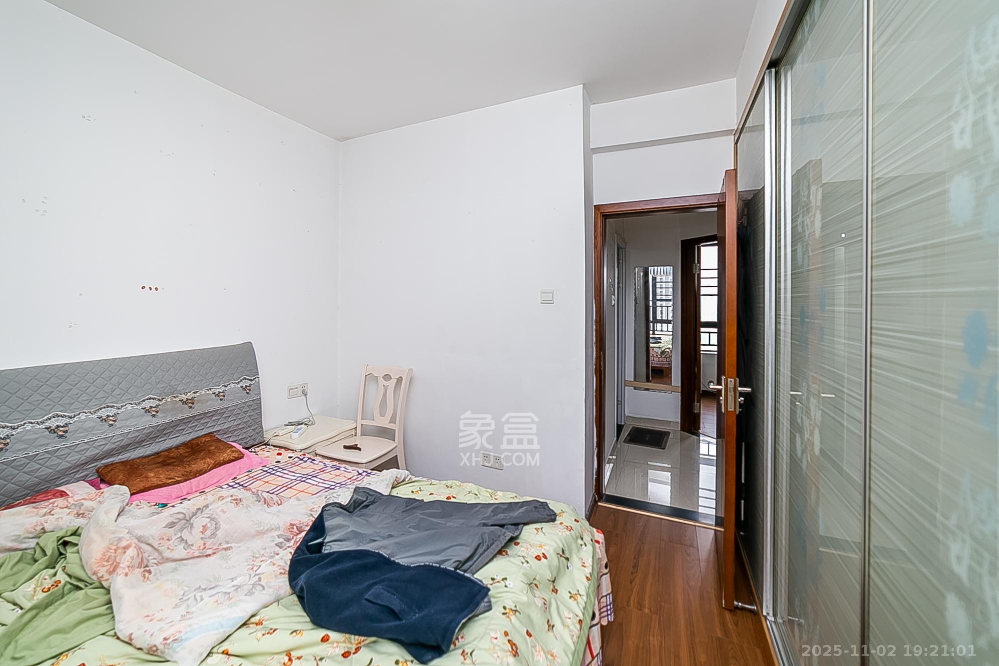 乾城（兴旺乾城）  3室2厅1卫    79.0万卧室