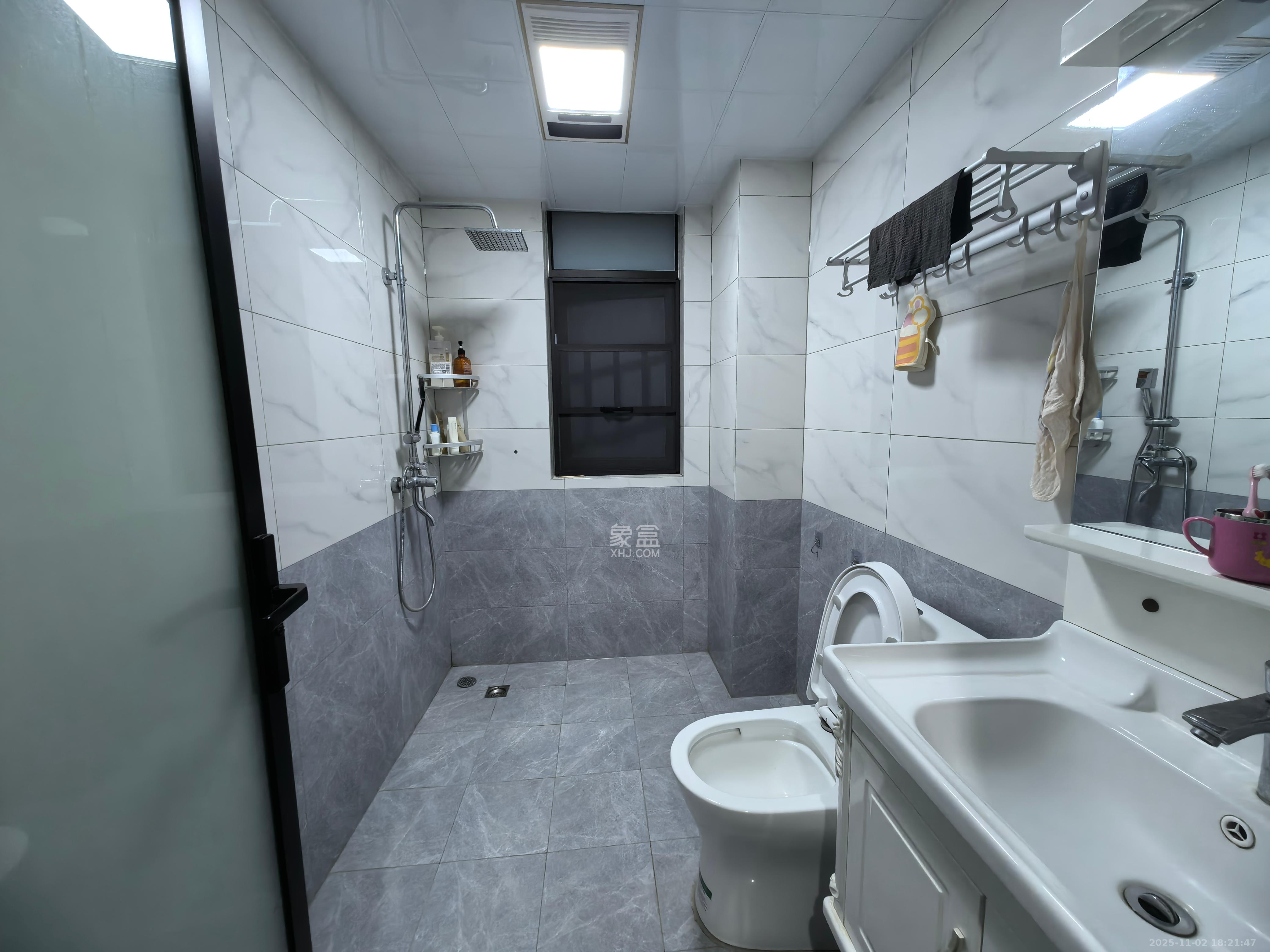 奥克斯缔壹城  3室2厅2卫    2800.0元/月室内图