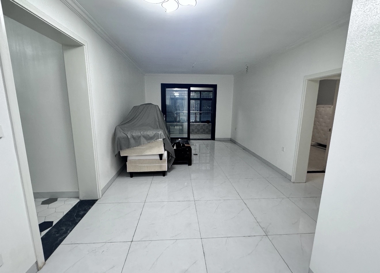 海阔天空-国瑞城二期（雅仕苑）  2室1厅1卫    3200.0元/月室内图