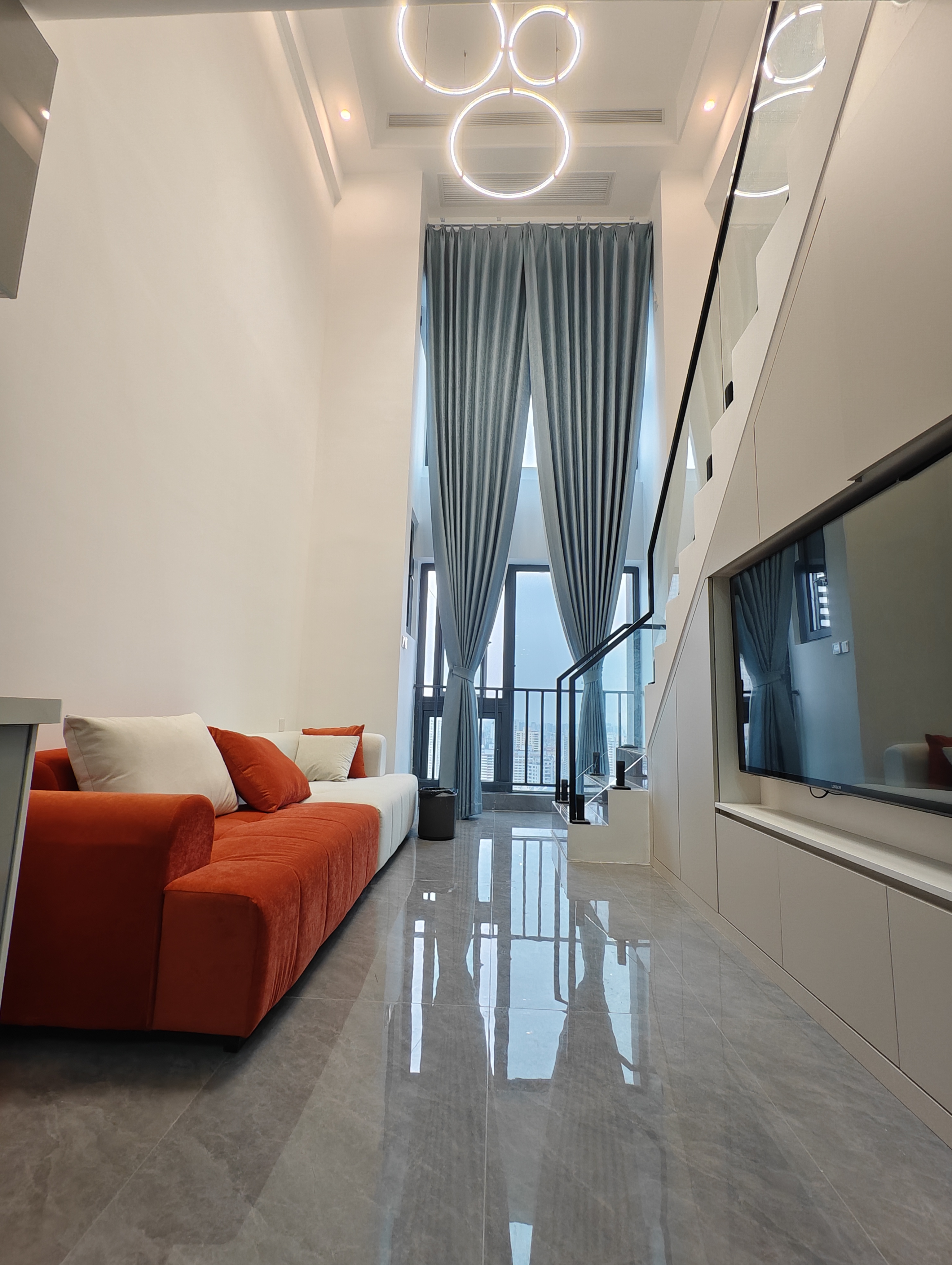 龙湖光年  1室1厅2卫    3300.0元/月 龙湖光年  1室1厅2卫    3300.0元/月室内图