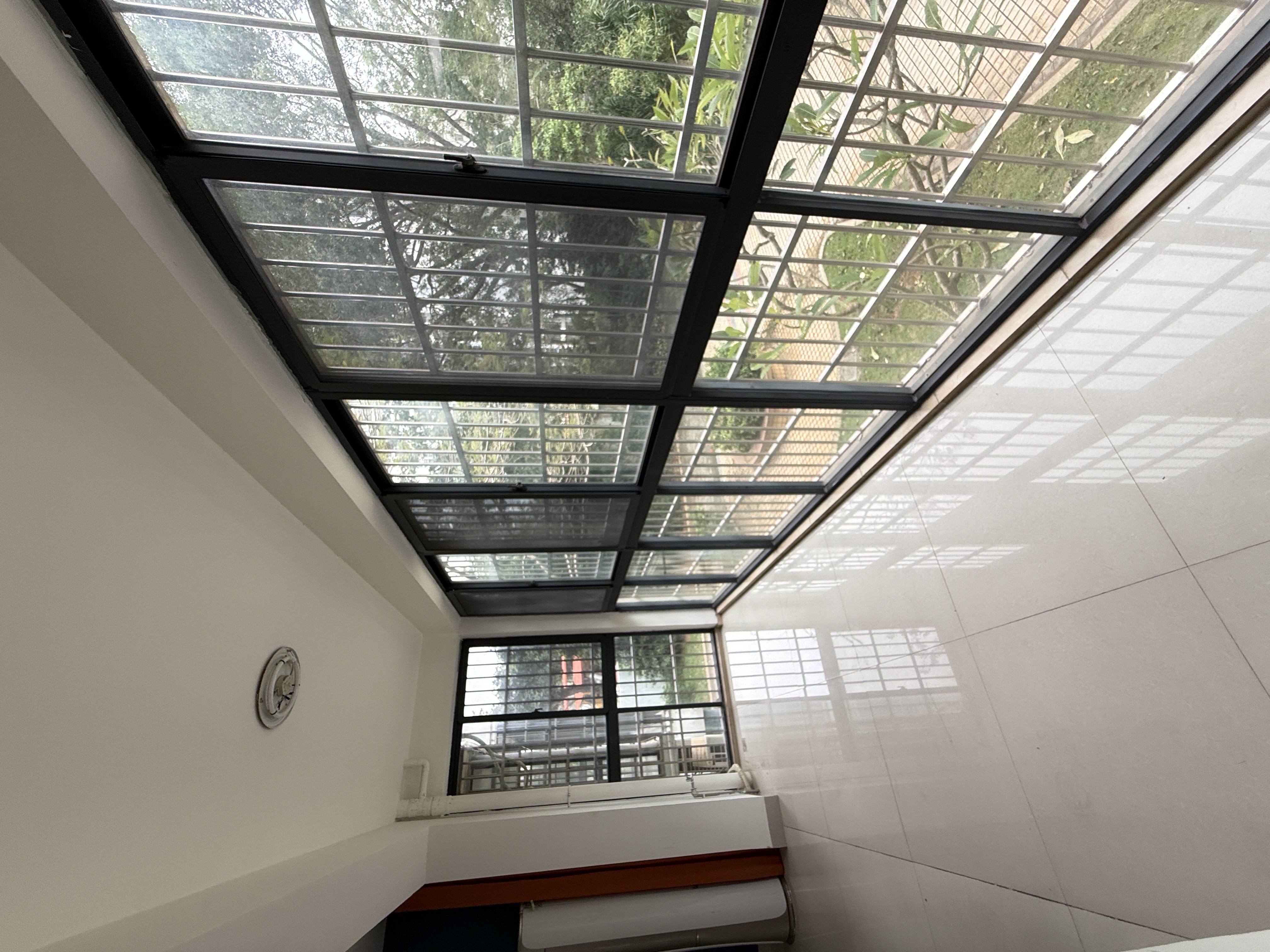 中洋花苑  5室2厅2卫    3500.0元/月室内图