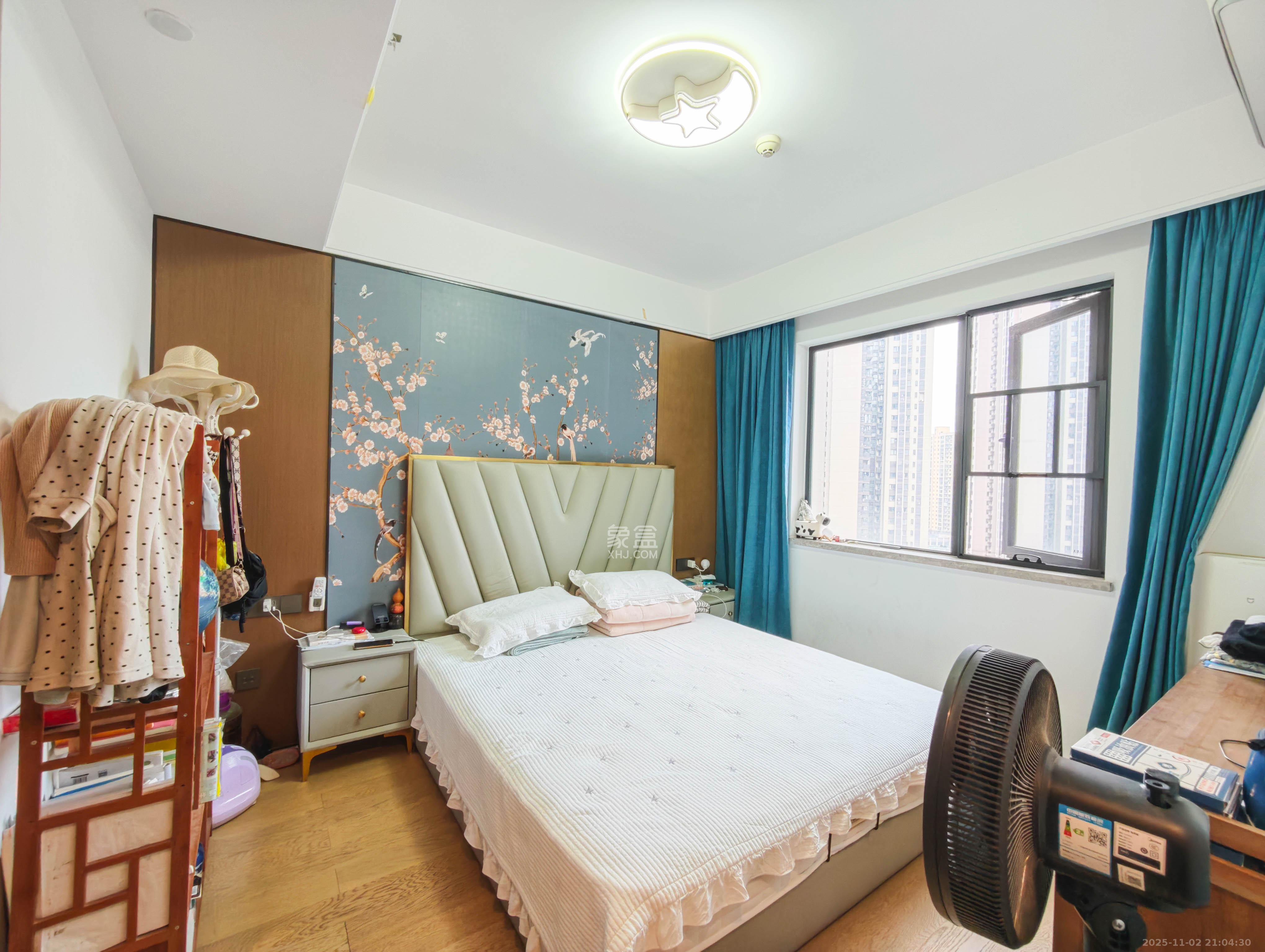 万科魅力之城天阔里 4室2厅2卫 190.0万 万科魅力之城天阔里 4室2厅2卫 190.0万卧室