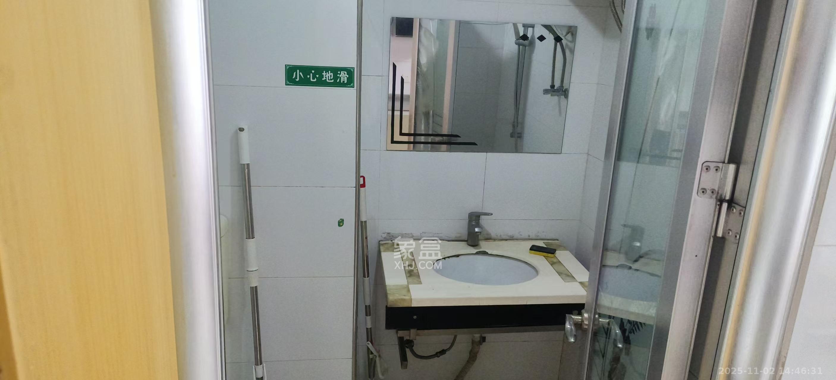 极目楚天  1室0厅1卫    1100.0元/月室内图