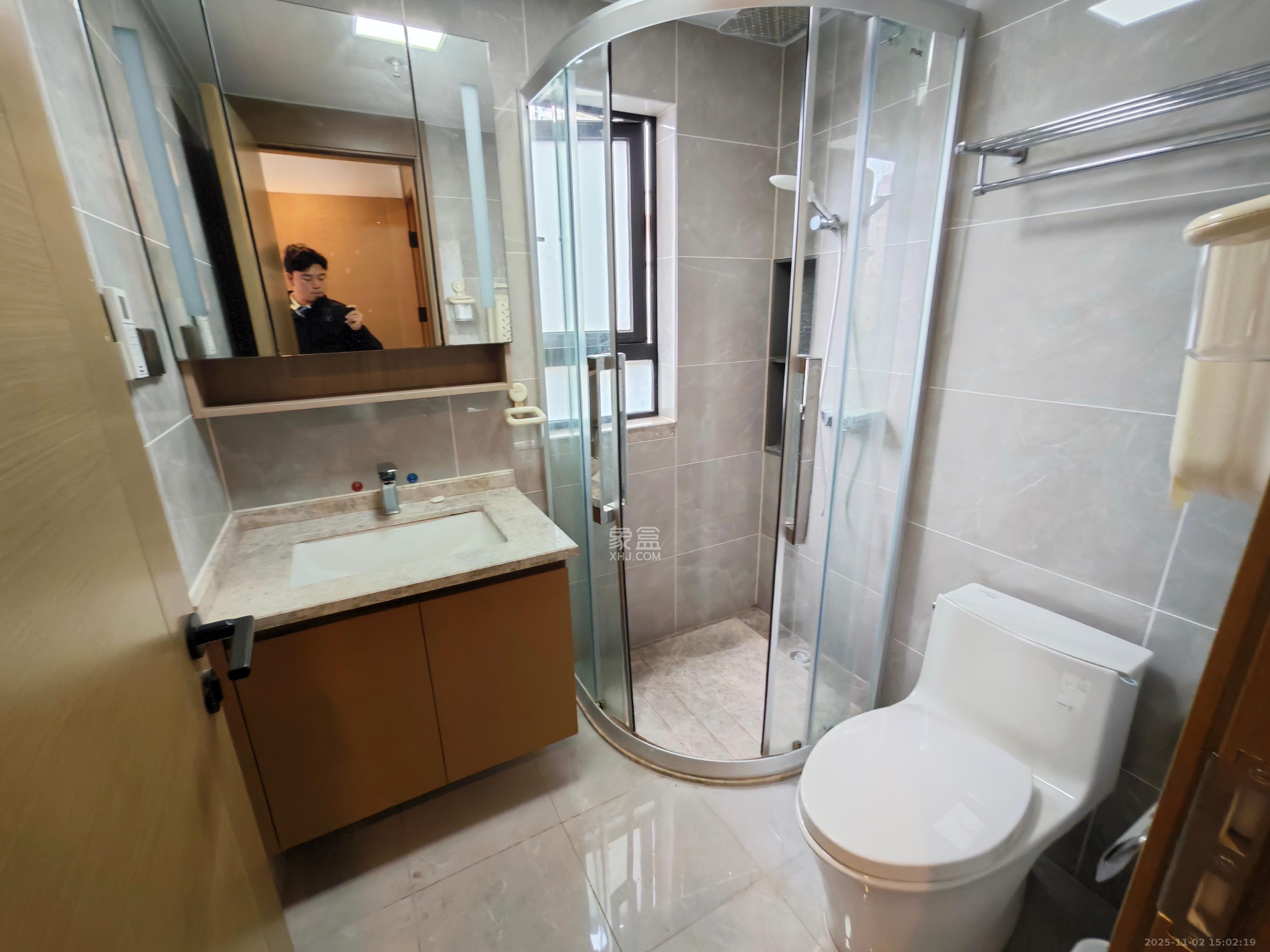 万科里金域国际  3室2厅2卫    4300.0元/月室内图